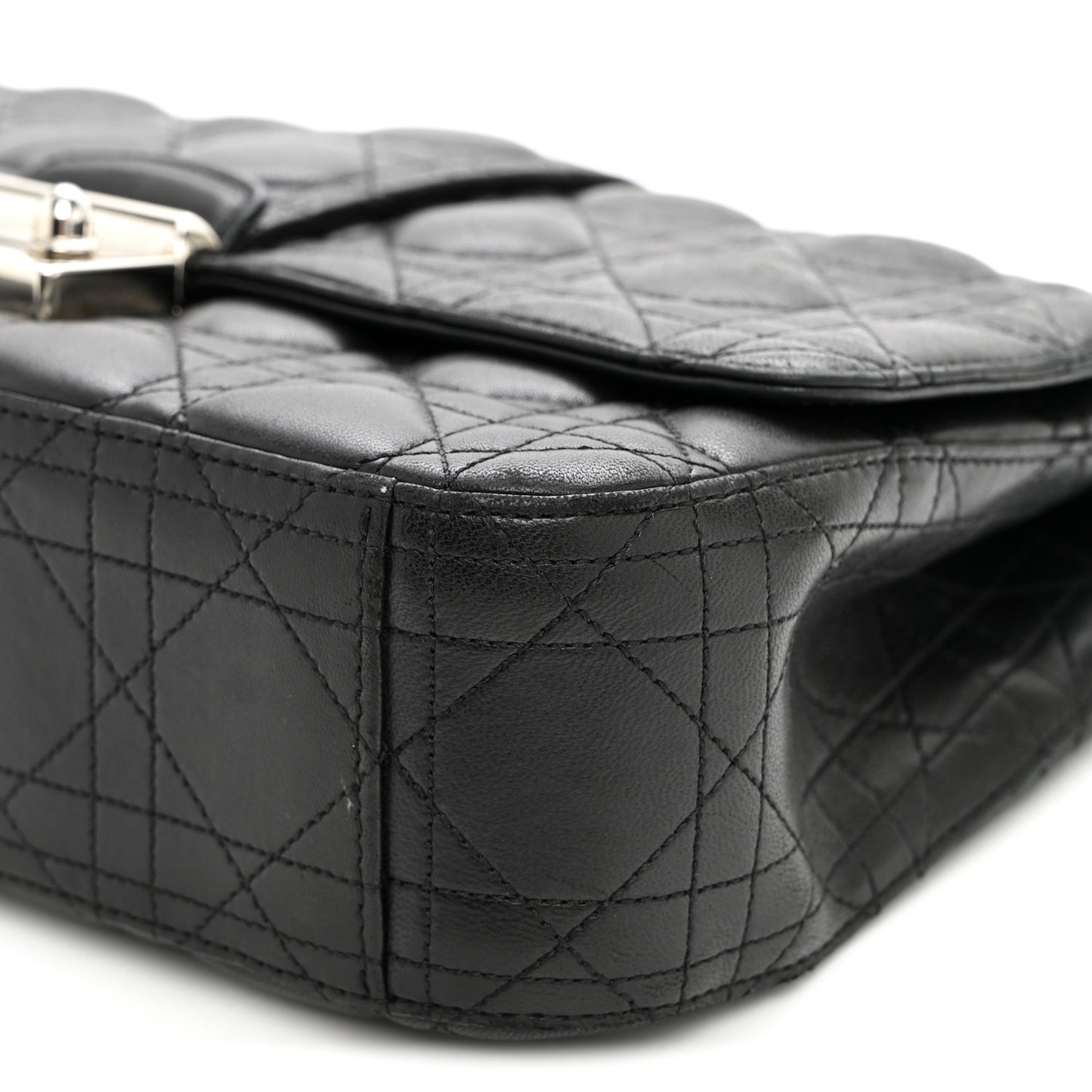 Lambskin Cannage Medium Miss Dior Flap Black
