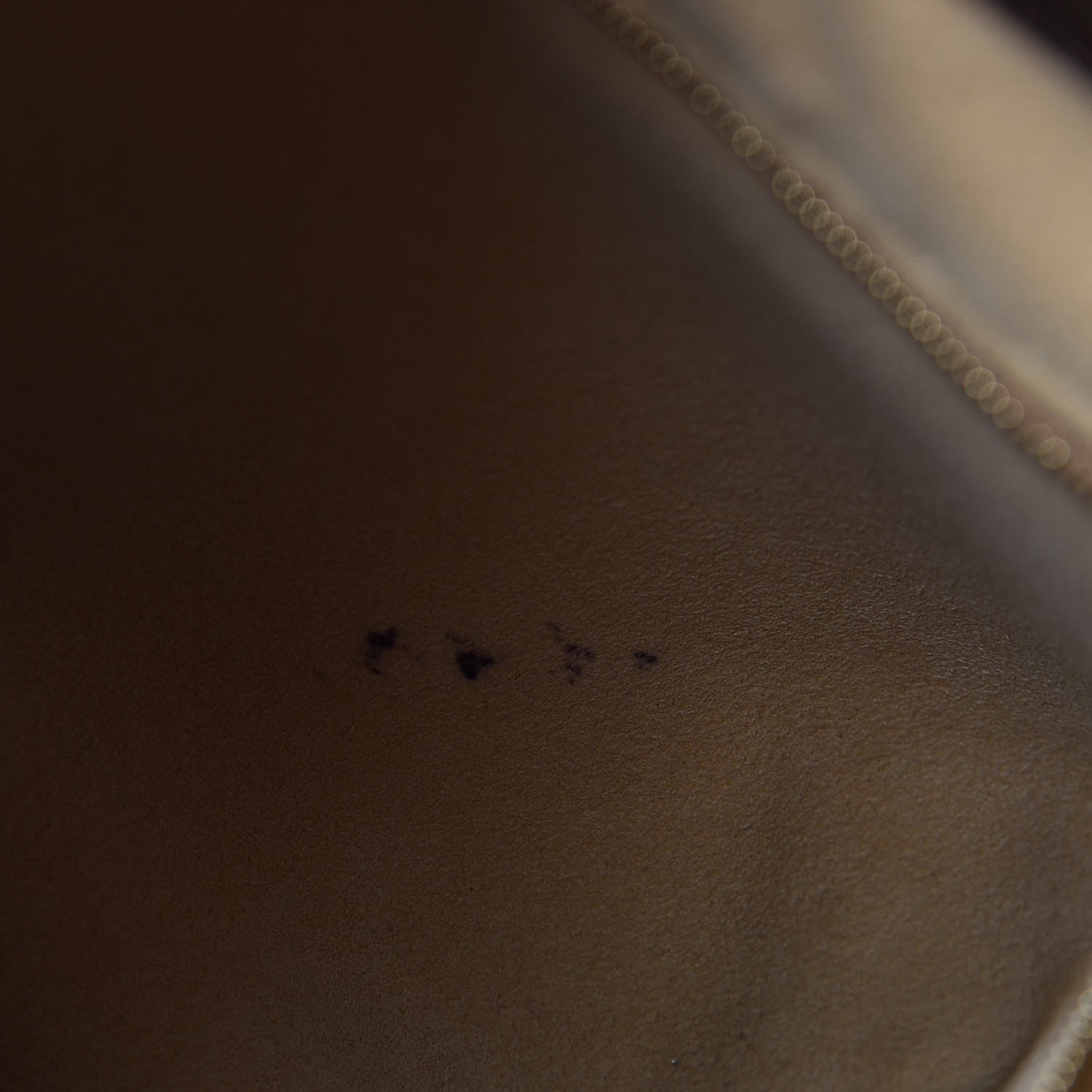 Louis Vuitton Monogram Artsy MM 10 of 10