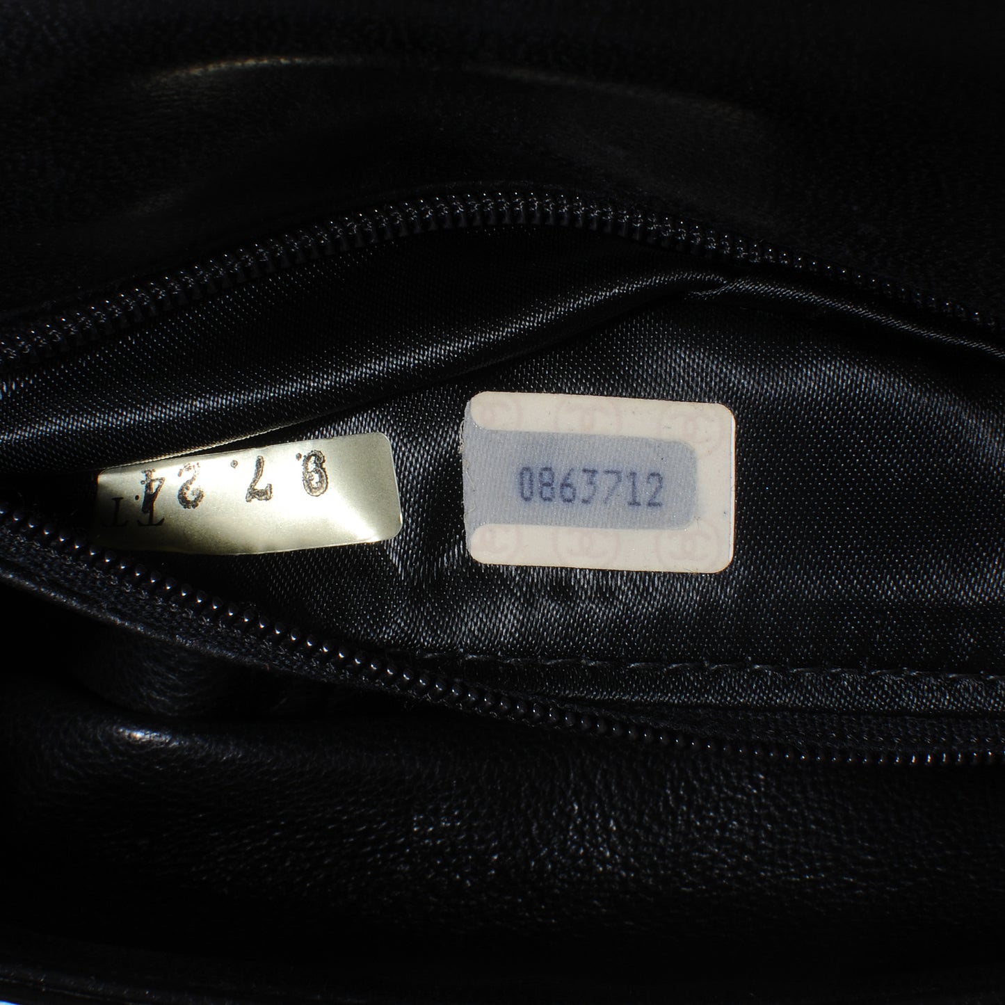 Patent Mini Flap Black