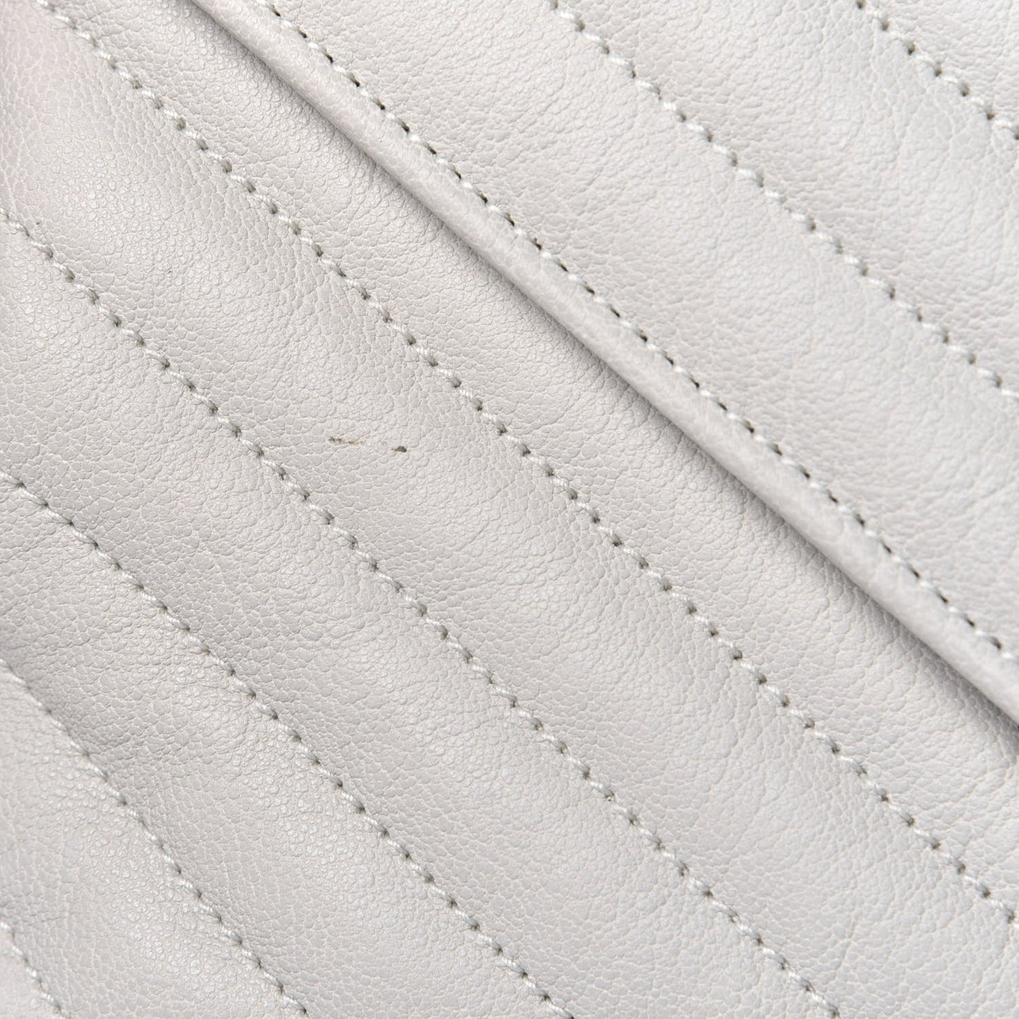 Sheepskin Matelasse Chevron Monogram Medium College Bag Crema Soft