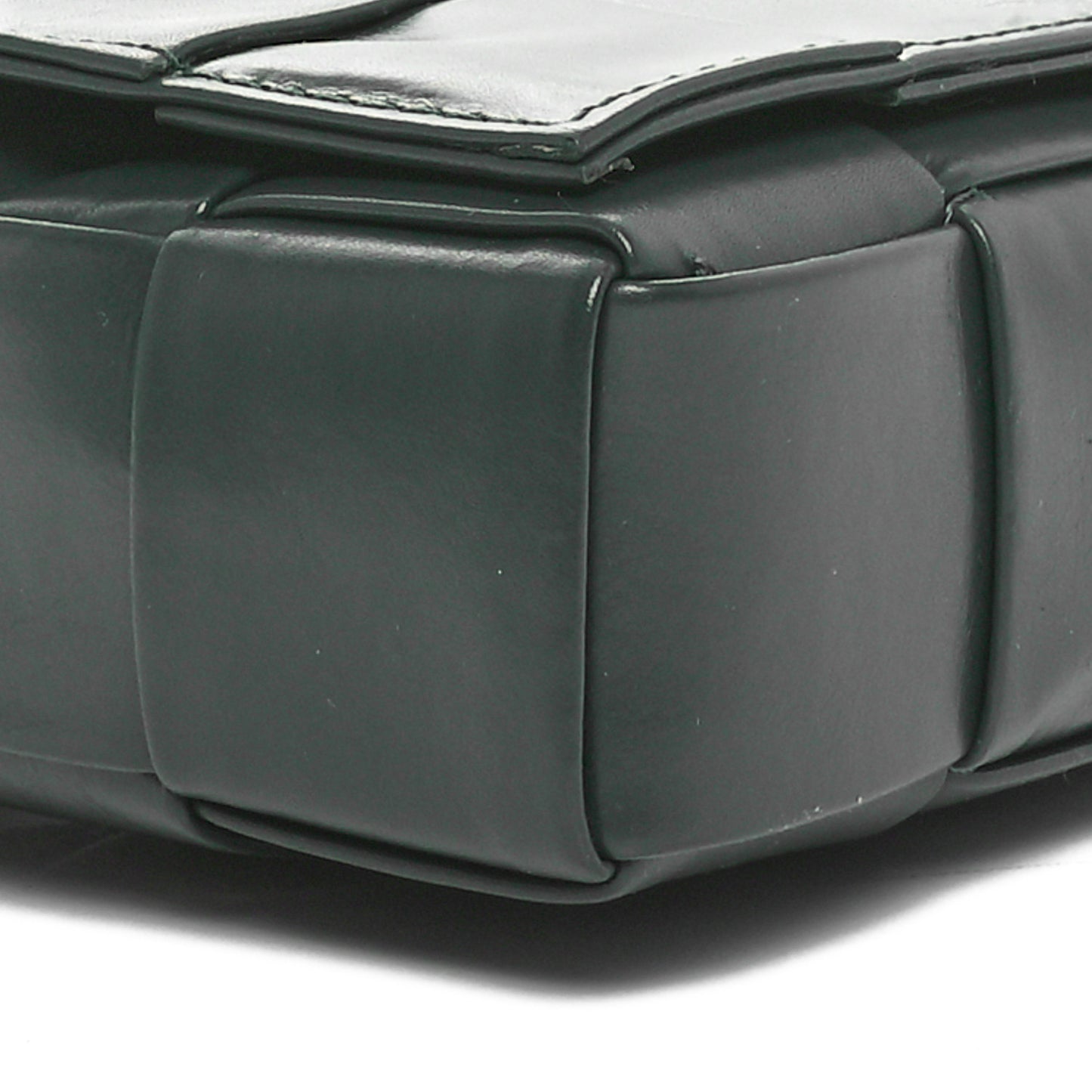 Paper Calfskin Maxi Intreccio Small Cassette Crossbody Bag Raintree