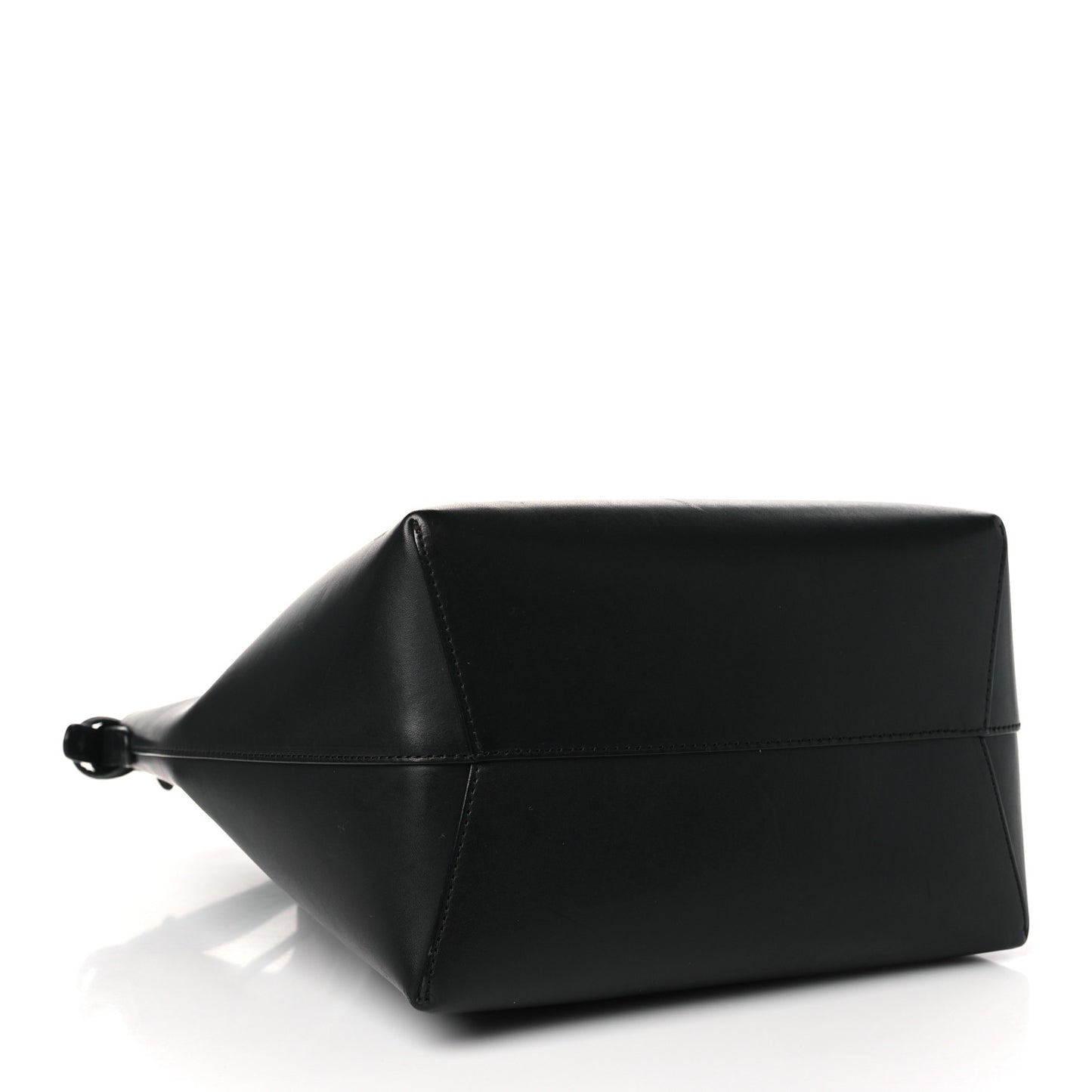 Calfskin Bucket Bag Black Flamma