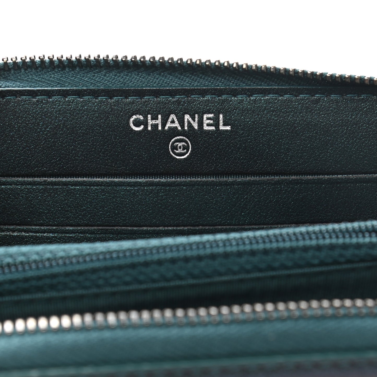Iridescent Caviar Quilted Medium Filigree Zip Around Wallet Dark Turquoise