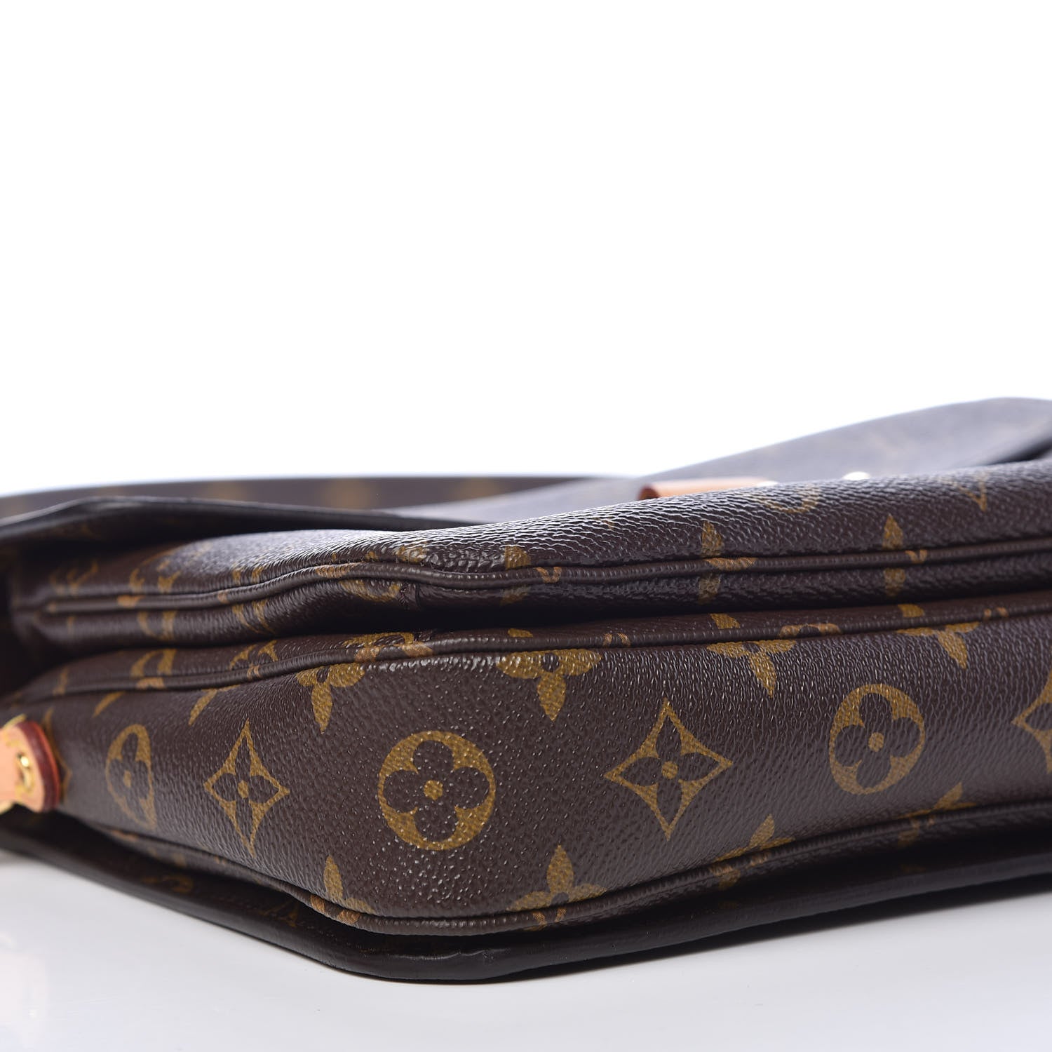 Louis Vuitton Monogram Pochette Metis 6 of 11