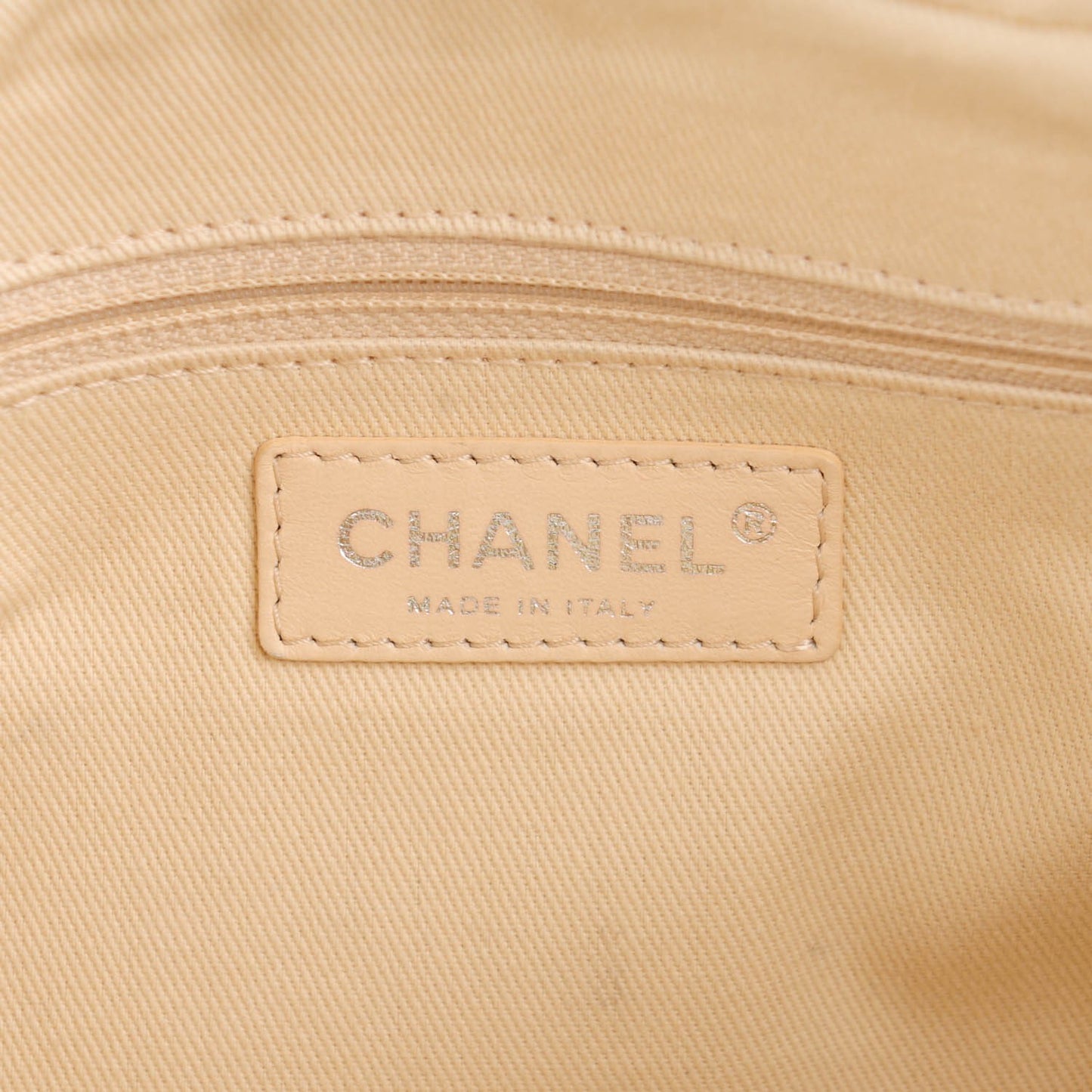 Calfskin Small Diamond Stitch Tote White