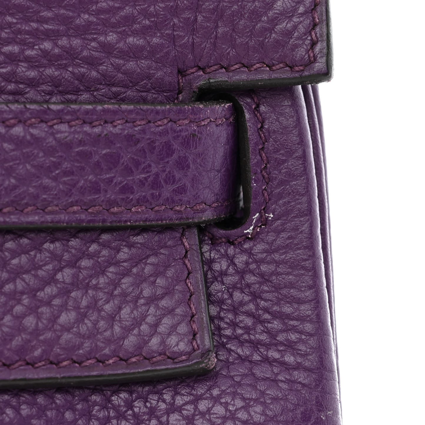 Taurillon Clemence Kelly Retourne 32 Ultraviolet