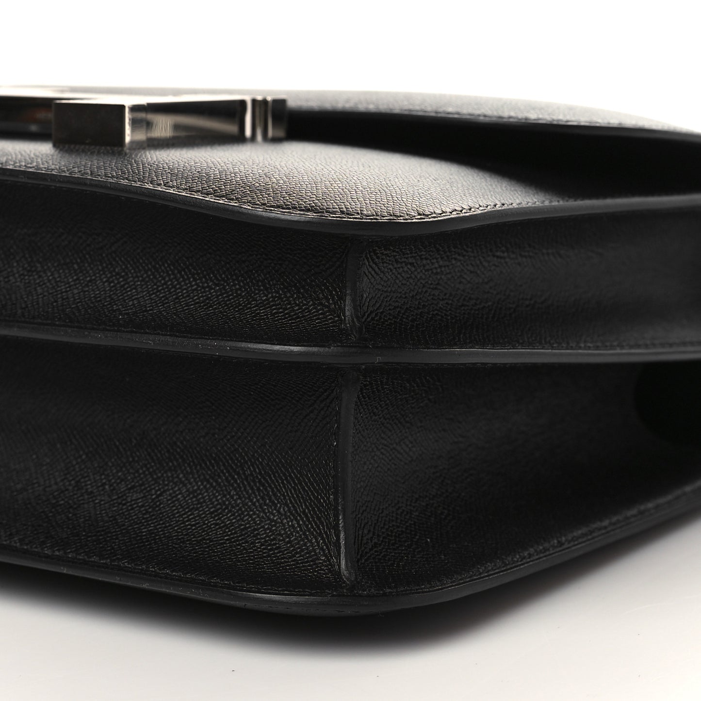 Madame Calfskin Lizard Constance 24 Black Ombre