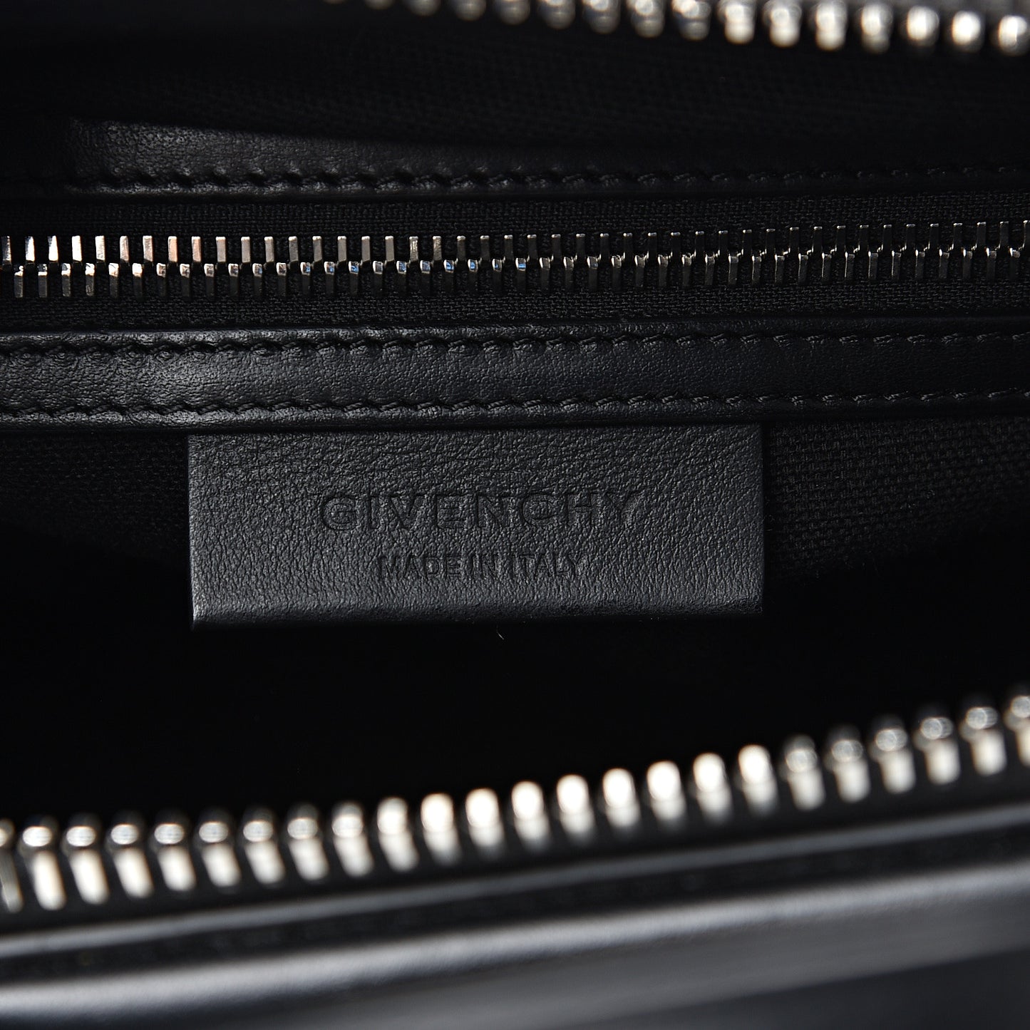 Calfskin Geometric Embossed Small Antigona Black