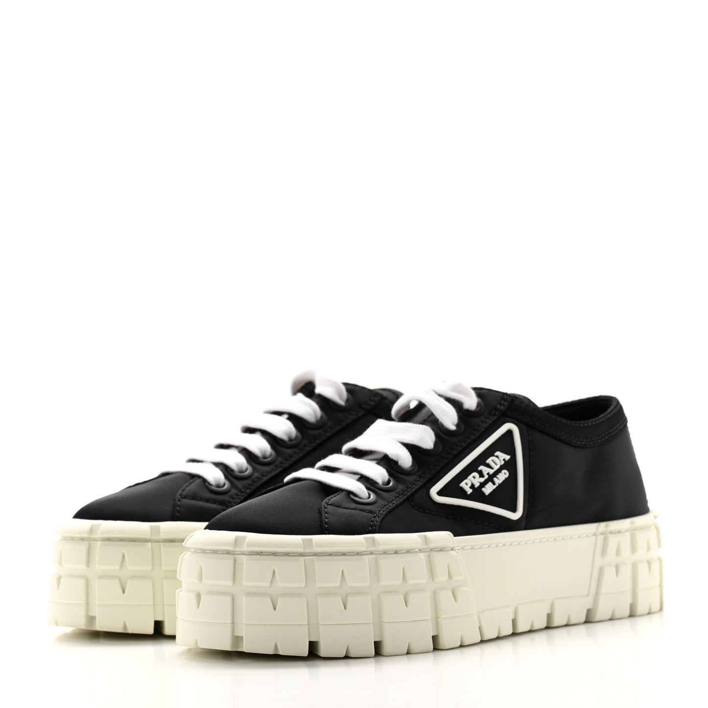 Re-Nylon Gabardine Triangle Logo Double Wheel 50mm Sneakers 37 Black