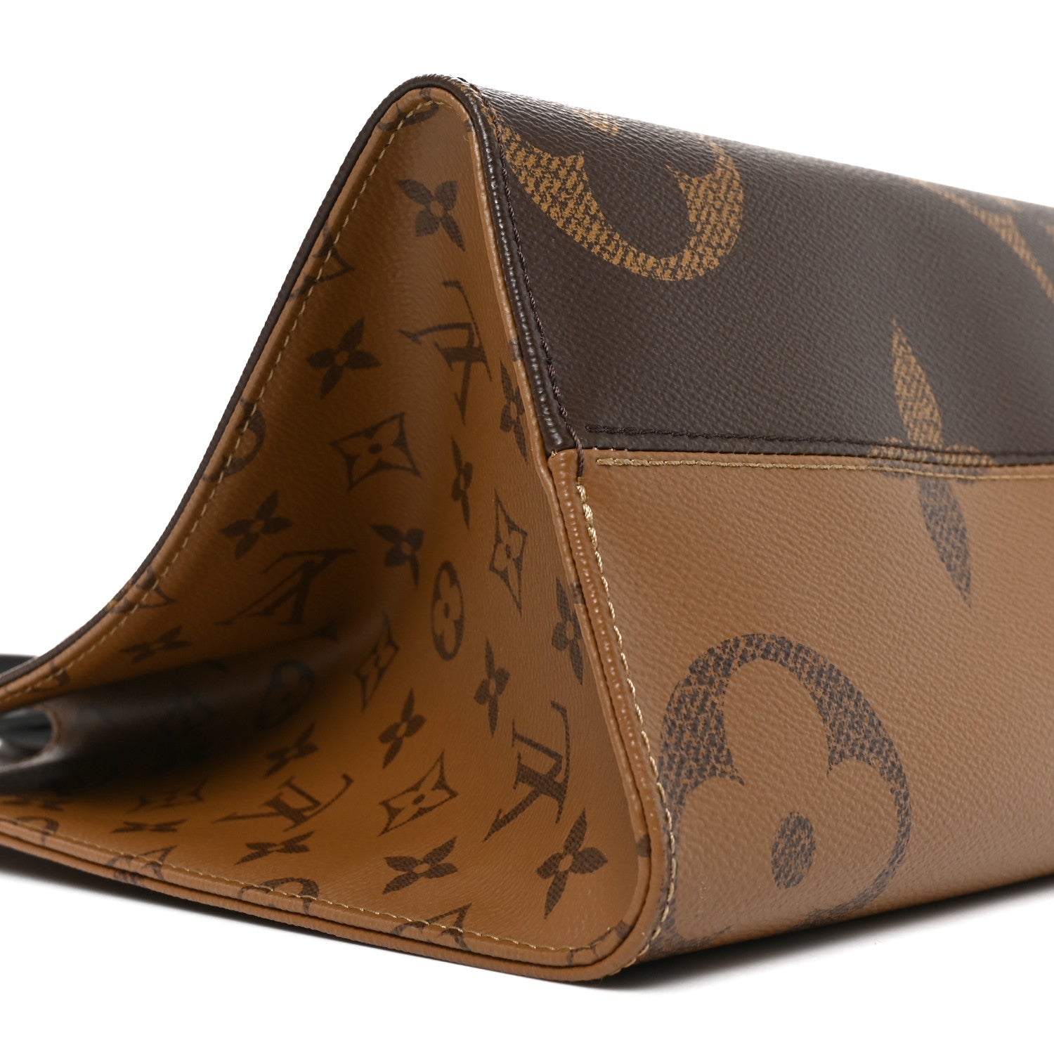 Louis Vuitton Reverse Monogram Giant Onthego MM 7 of 8