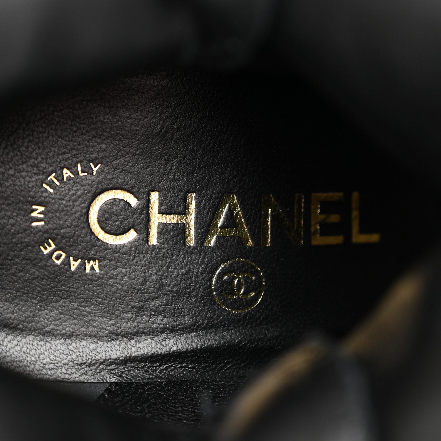 Chanel Calfskin Patent Cap Toe Interlocking CC Ankle Boots 39.5 Black 8 of 13