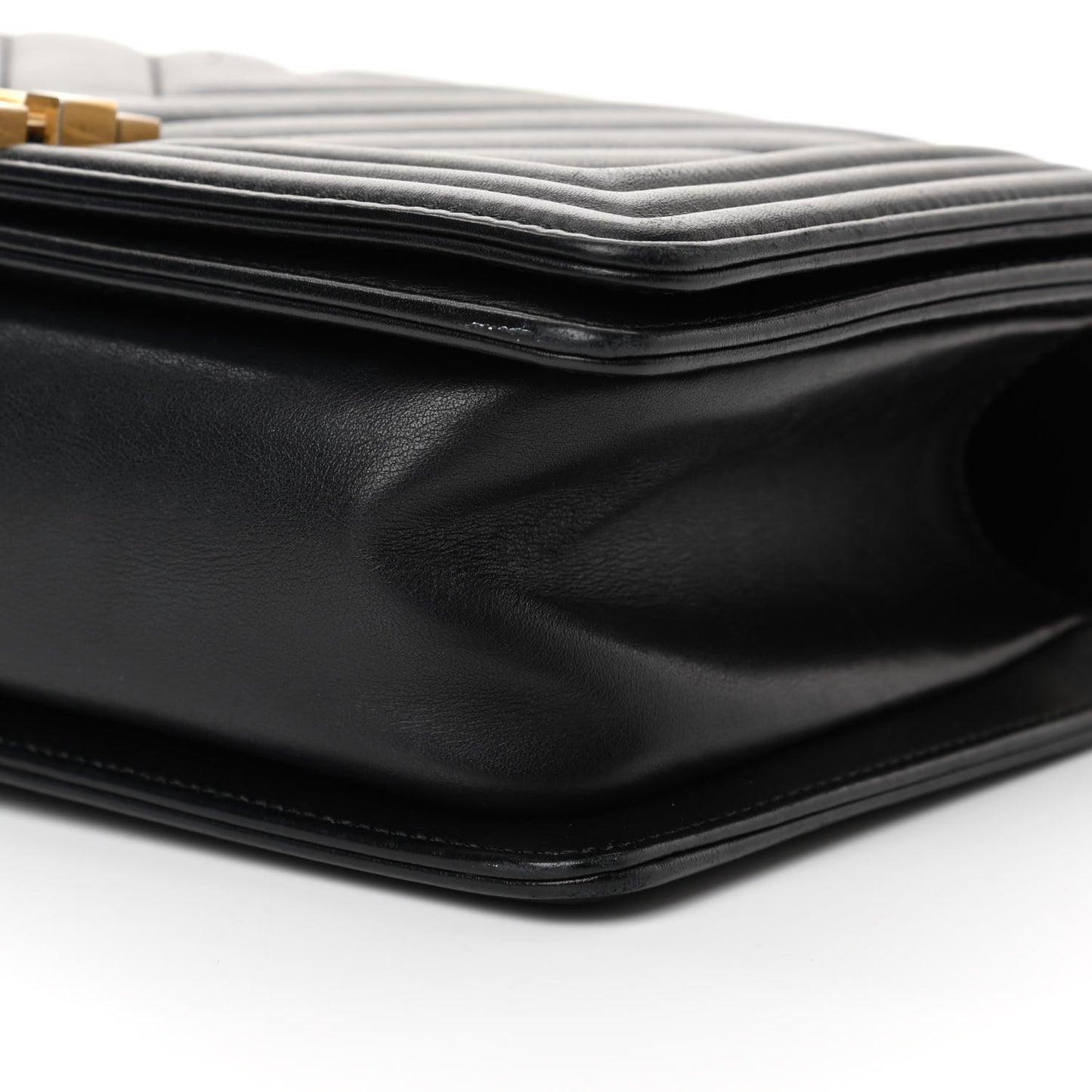 Lambskin Chevron Quilted Medium Boy Flap Black
