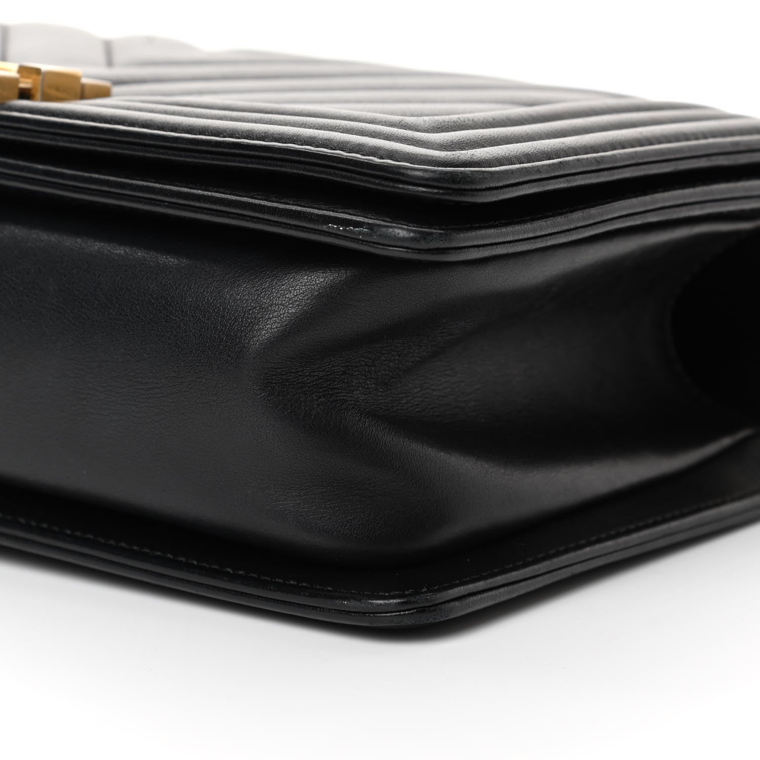 Chanel Lambskin Chevron Quilted Medium Boy Flap Black 18 of 29