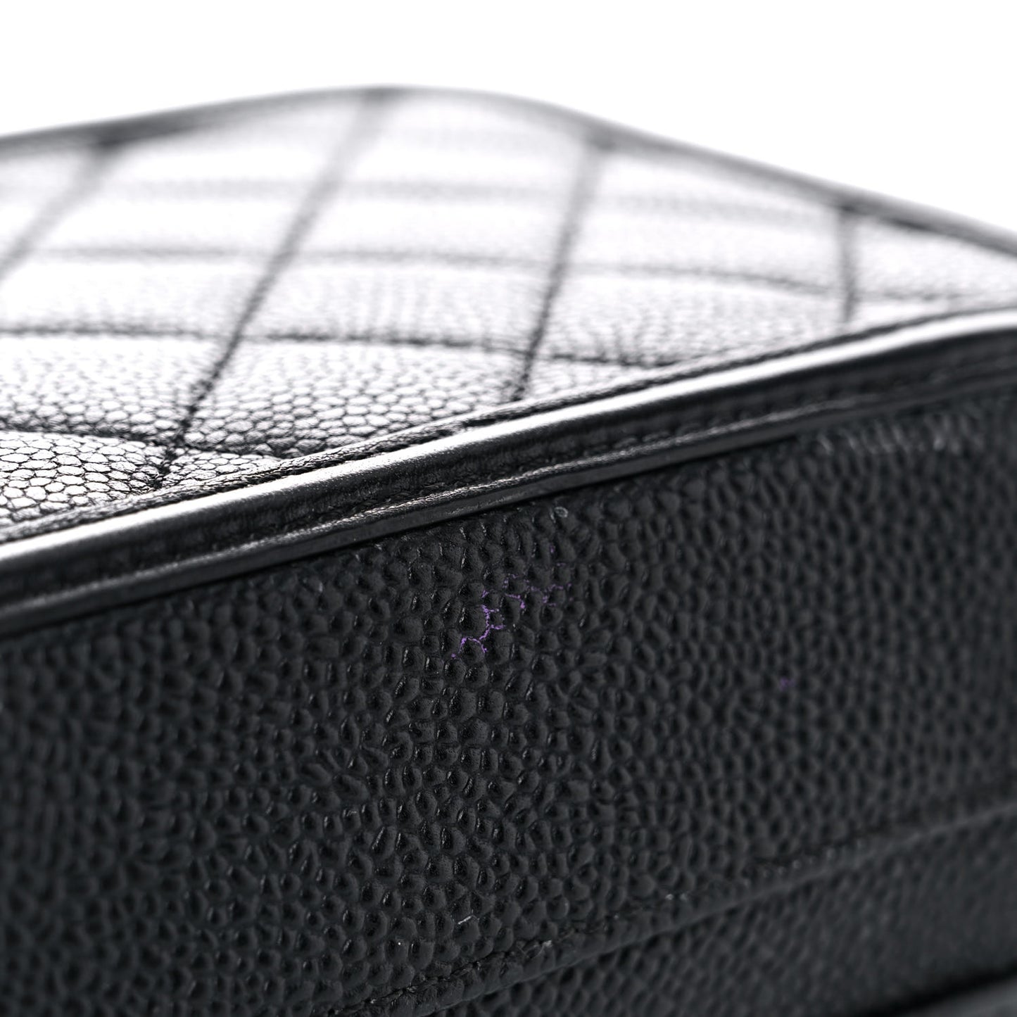 Caviar Quilted Small CC Filigree Vanity Case Black