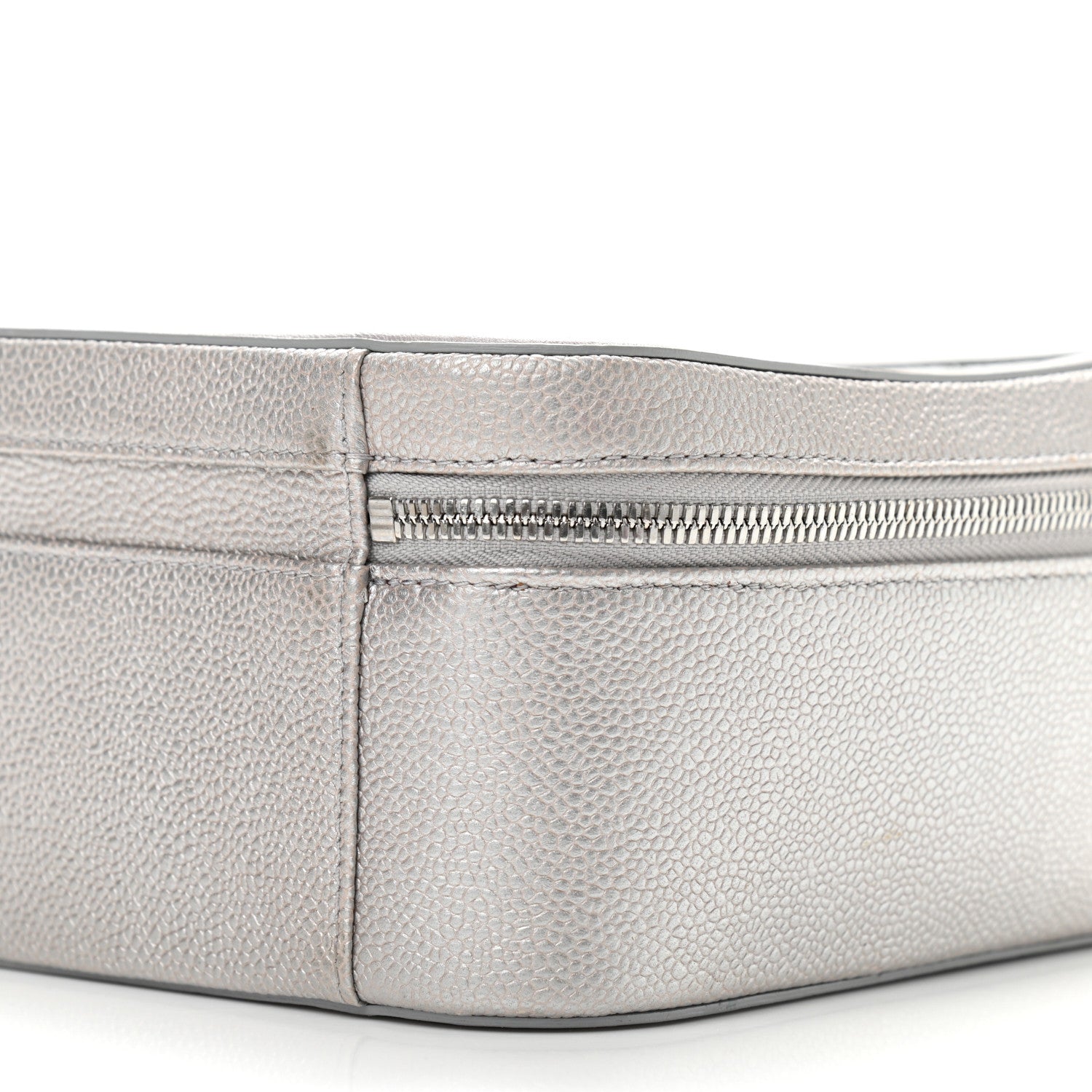 Chanel Metallic Caviar Quilted Large CC Filigree Vanity Case Silver 22 of 23