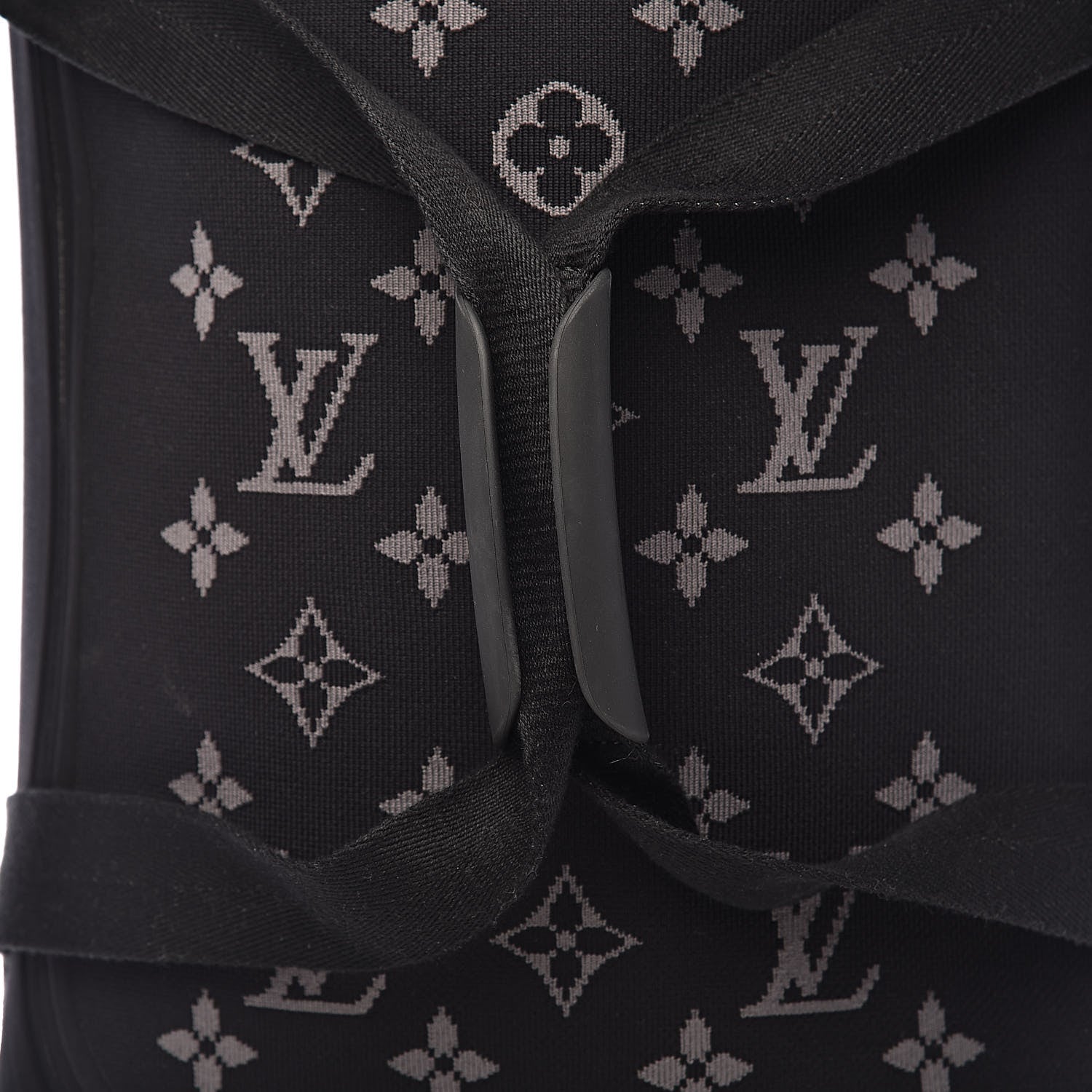 Louis Vuitton Knit Monogram Eclipse Horizon Soft Duffle 55 7 of 19