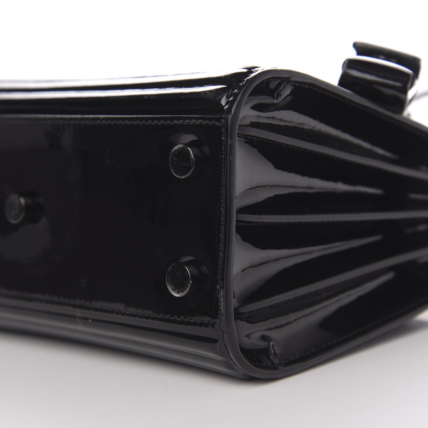 Ribbed Patent Calfskin Nano Sac De Jour Black