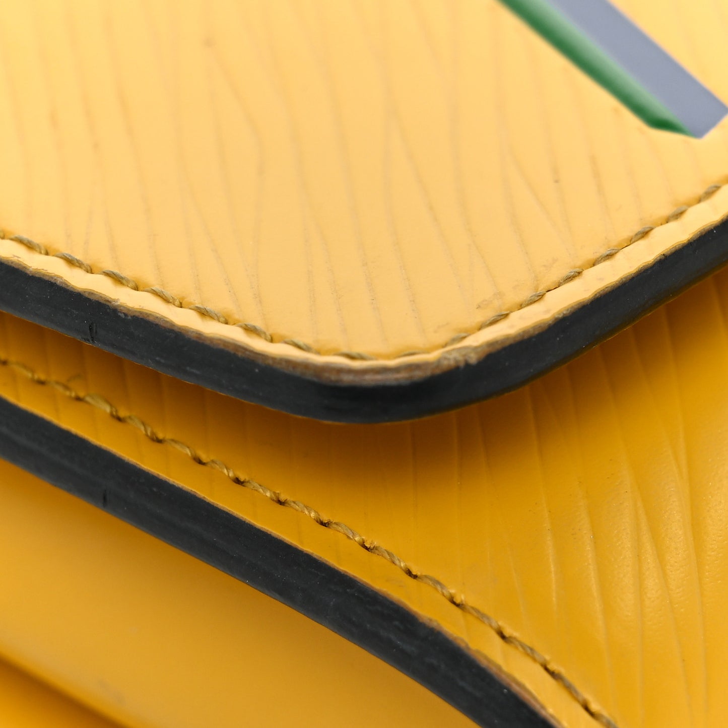Epi Early Bird Twist Chain Wallet Jonquille