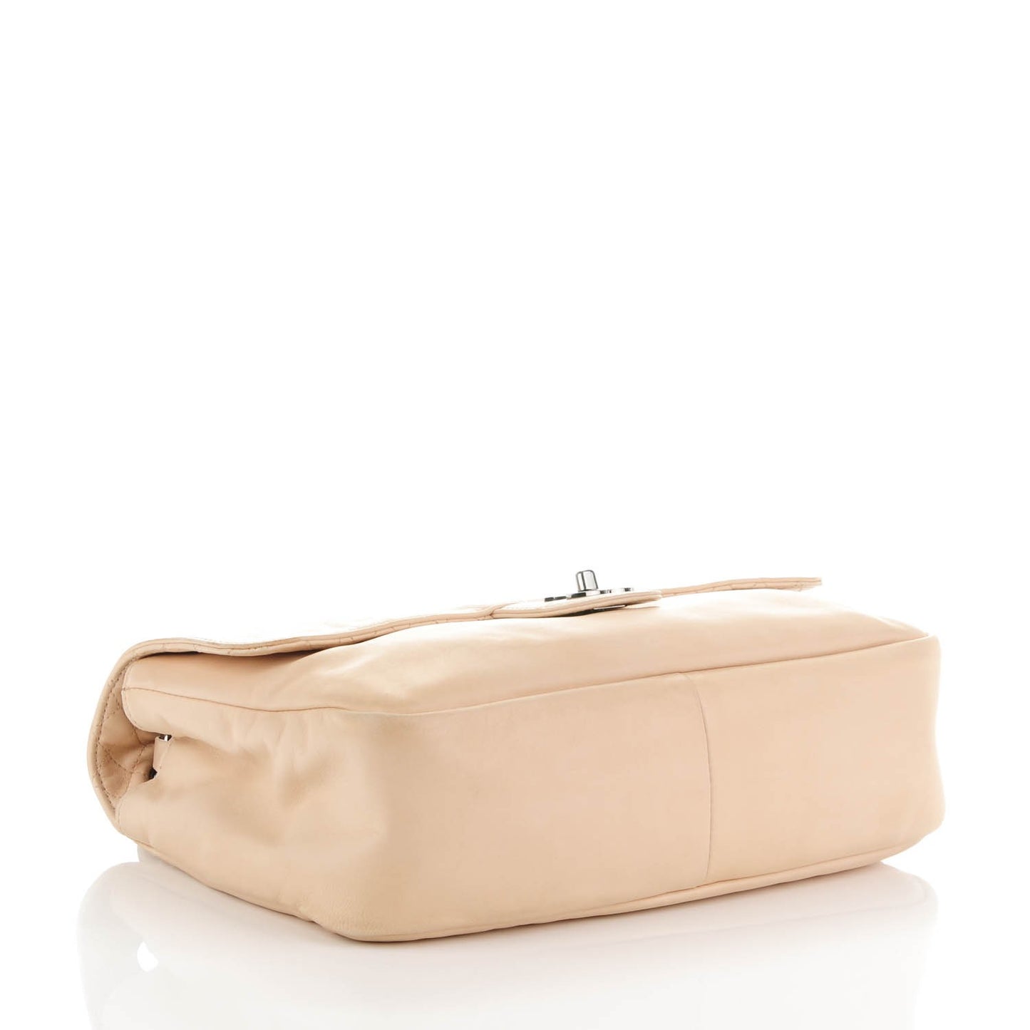 Lambskin Medium Soft and Chain Flap Beige