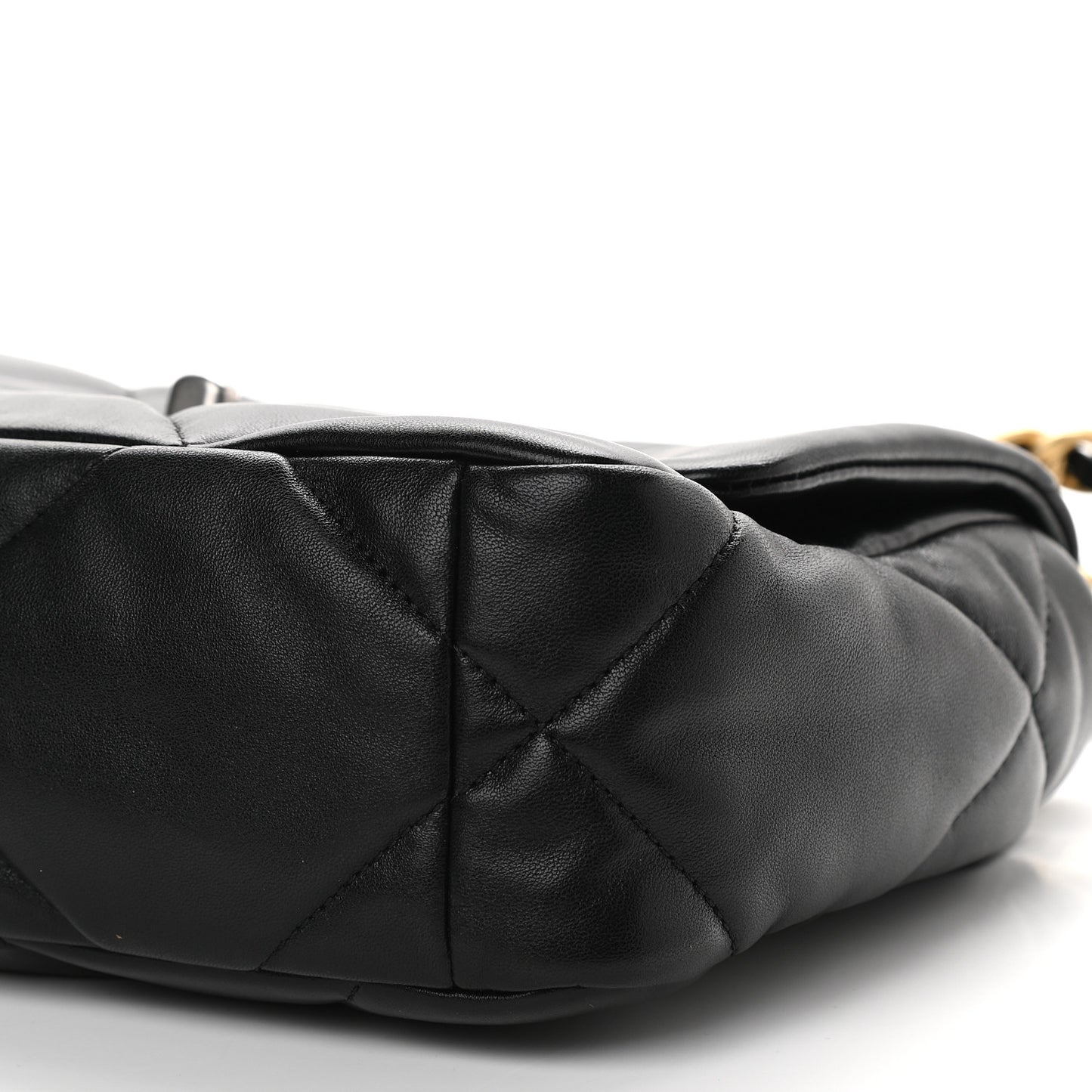 Lambskin Quilted Medium Chanel 19 Flap Black