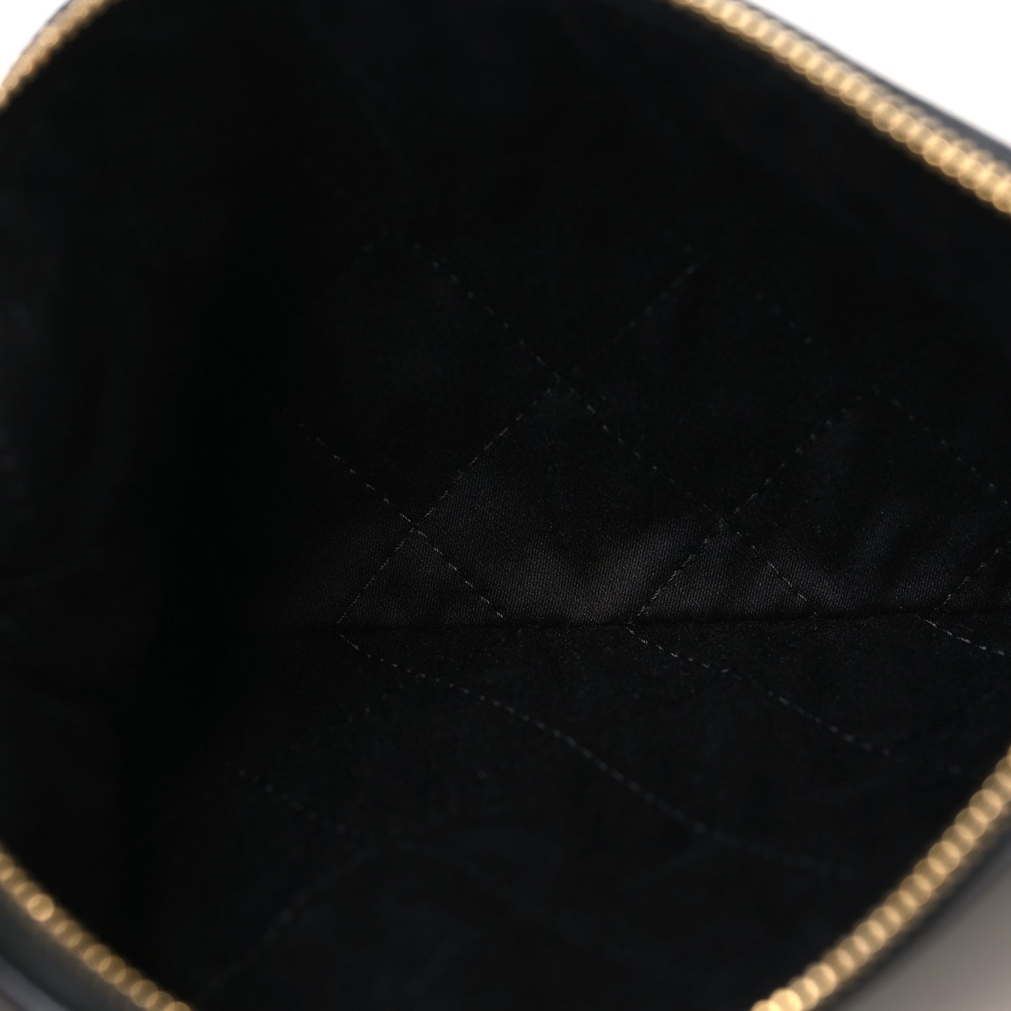 Shiny Calfskin Chanel 22 Removable Pouch Black