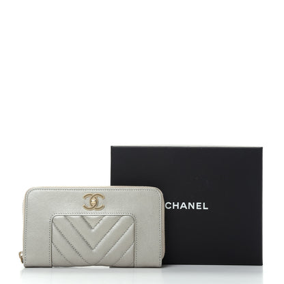 Chanel Metallic Sheepskin Chevron Quilted Medium Mademoiselle Vintage Zip Around Wallet Silver 9 of 9