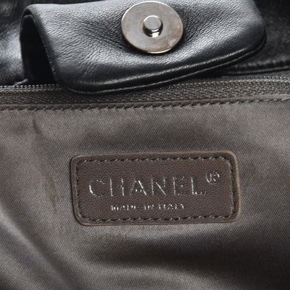 Chanel Lambskin Pearl Obsession Tote Black 7 of 8