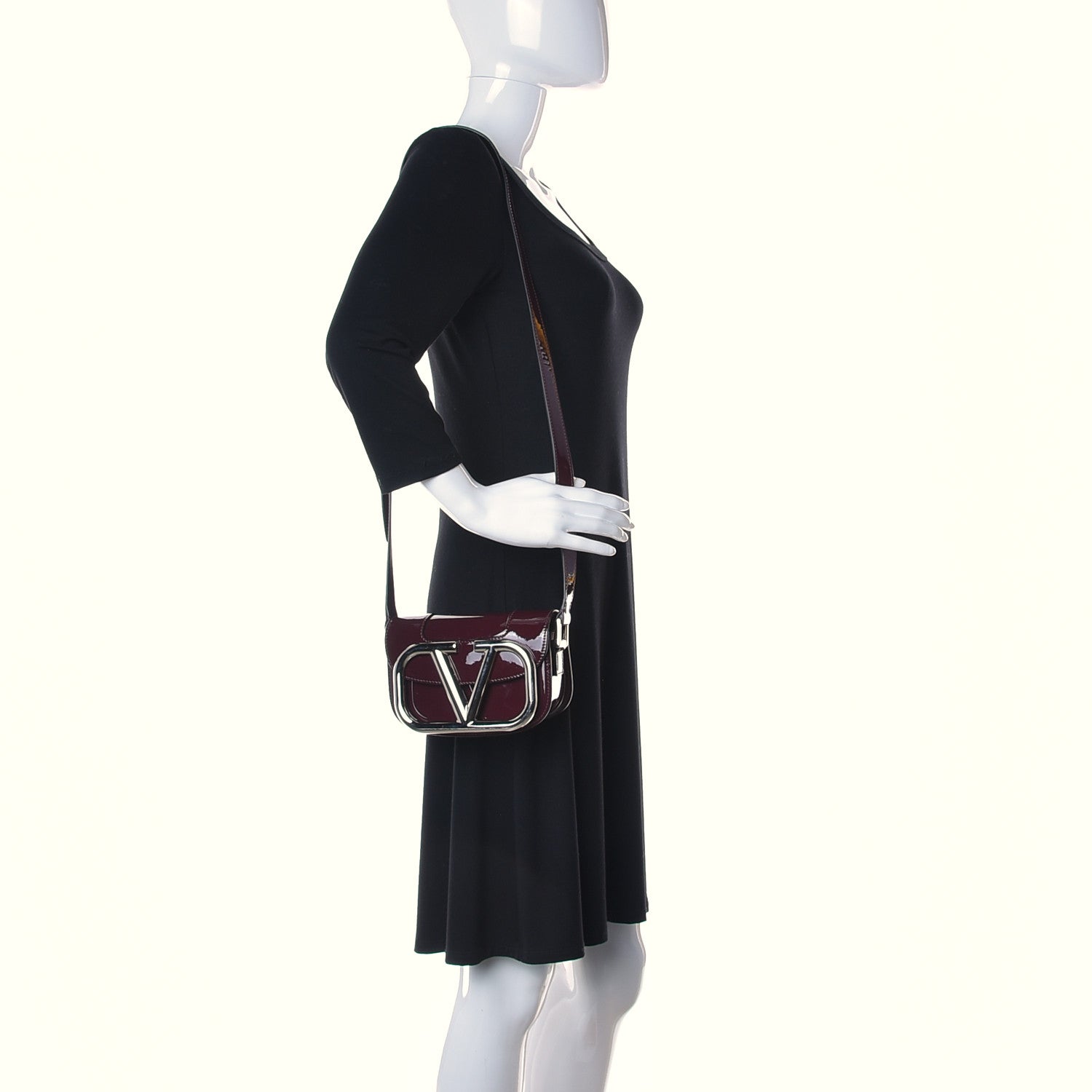 Valentino Garavani Patent Small Supervee Crossbody Bag Rubin 2 of 9