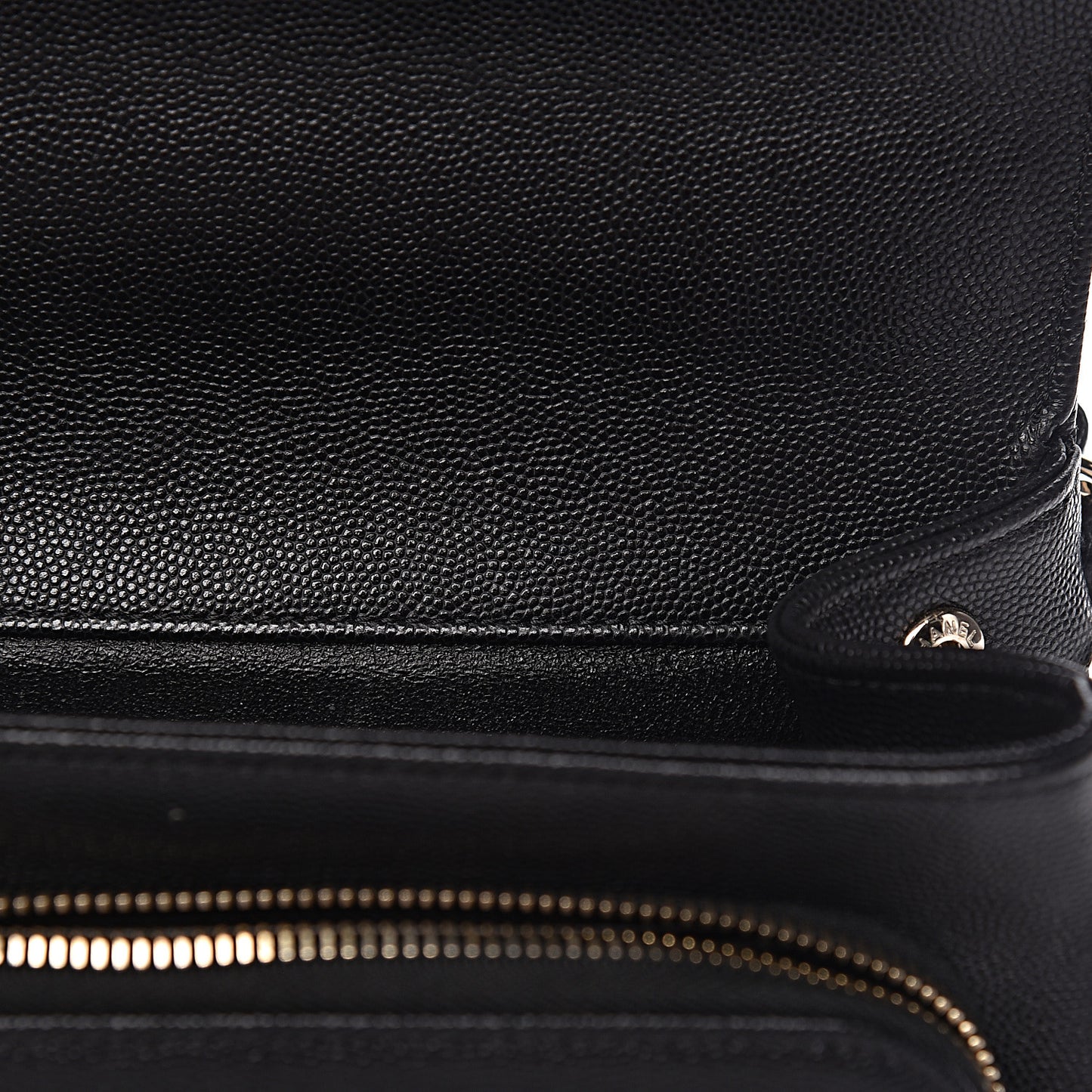 Caviar Quilted Medium Business Affinity Flap Black