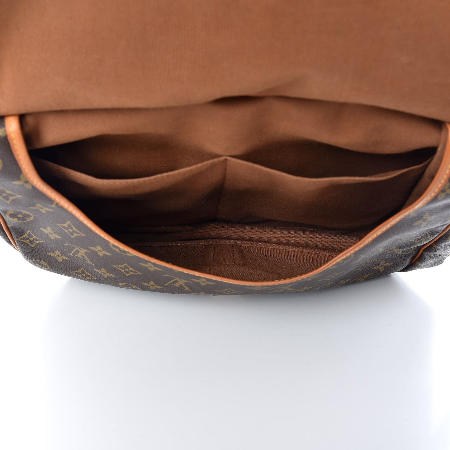 Monogram Saumur 35