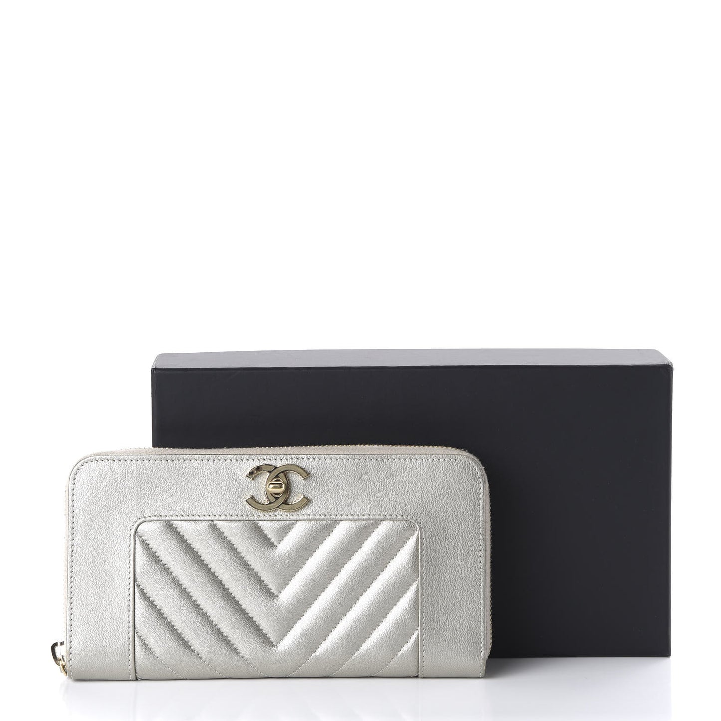 Metallic Sheepskin Quilted Mademoiselle Vintage Zip Around Wallet Light Gold