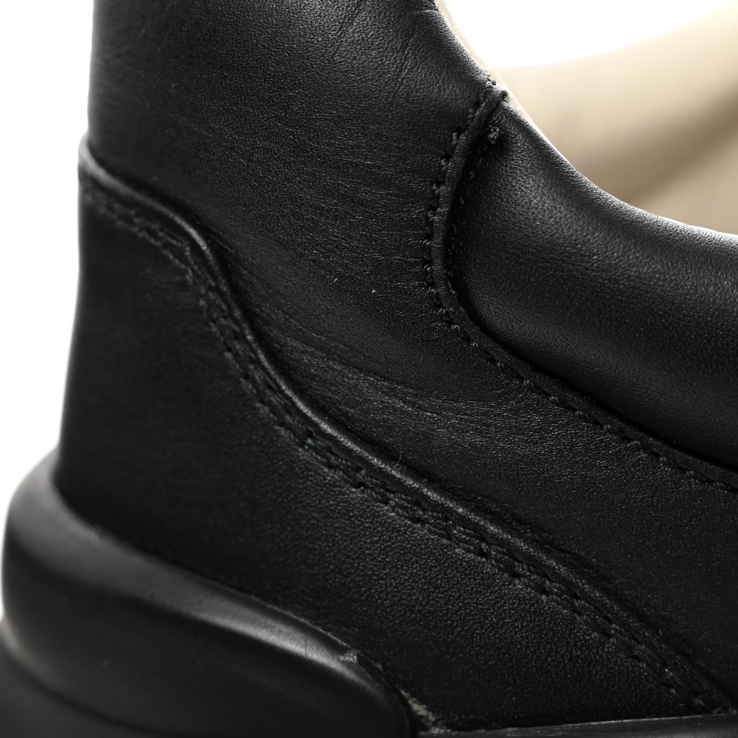 Calfskin Iridescent Logo Mens Rhyton Sneakers 10 Black