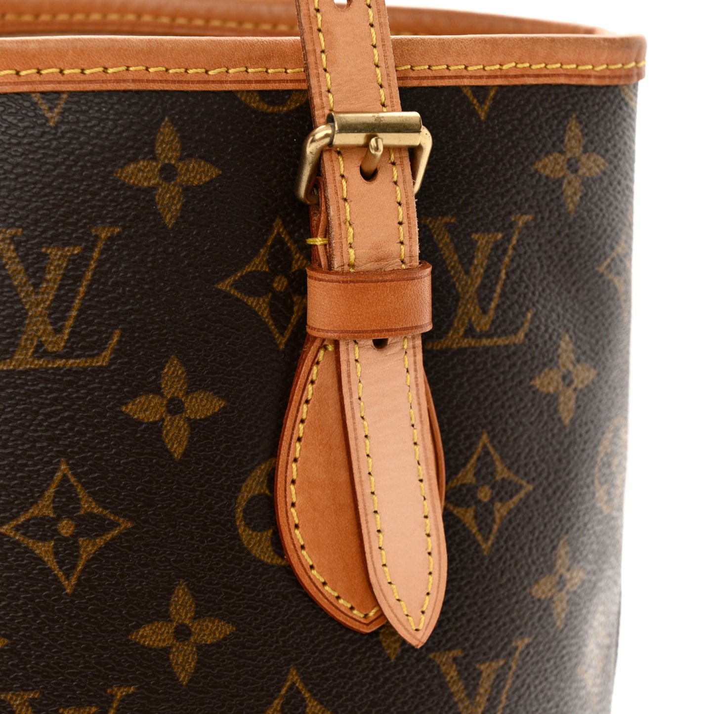 Monogram Petit Bucket 23