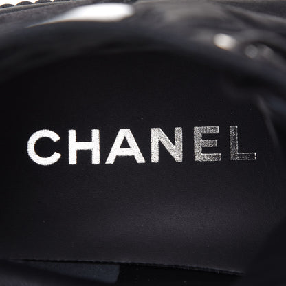 Chanel Fabric Suede Kidskin Grosgrain Lace Up Cap Toe Sneakers 42 Black White 8 of 11