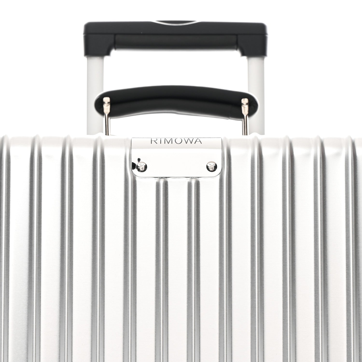 Rimowa Aluminum Classic Check-In M Silver 6 of 10
