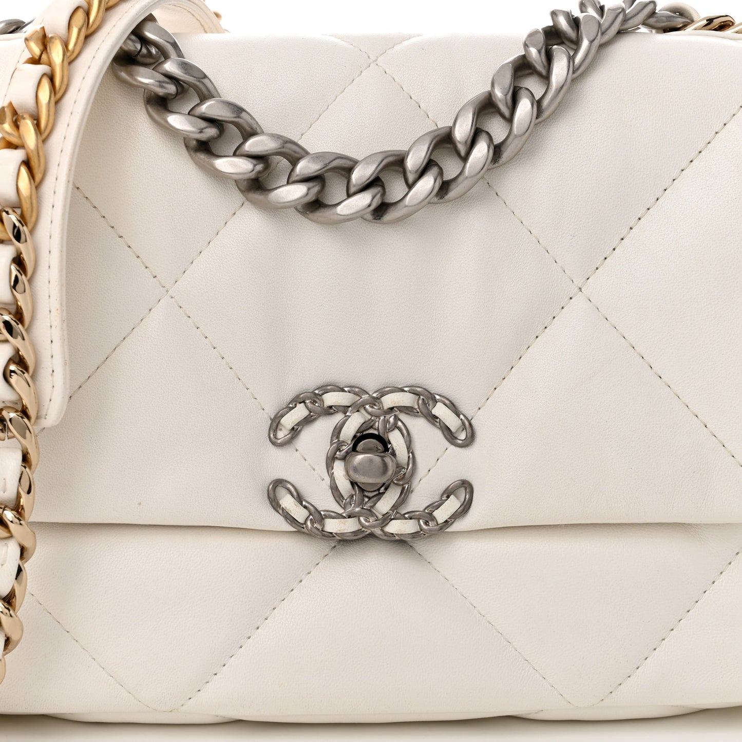 Lambskin Quilted Medium Chanel 19 Flap White