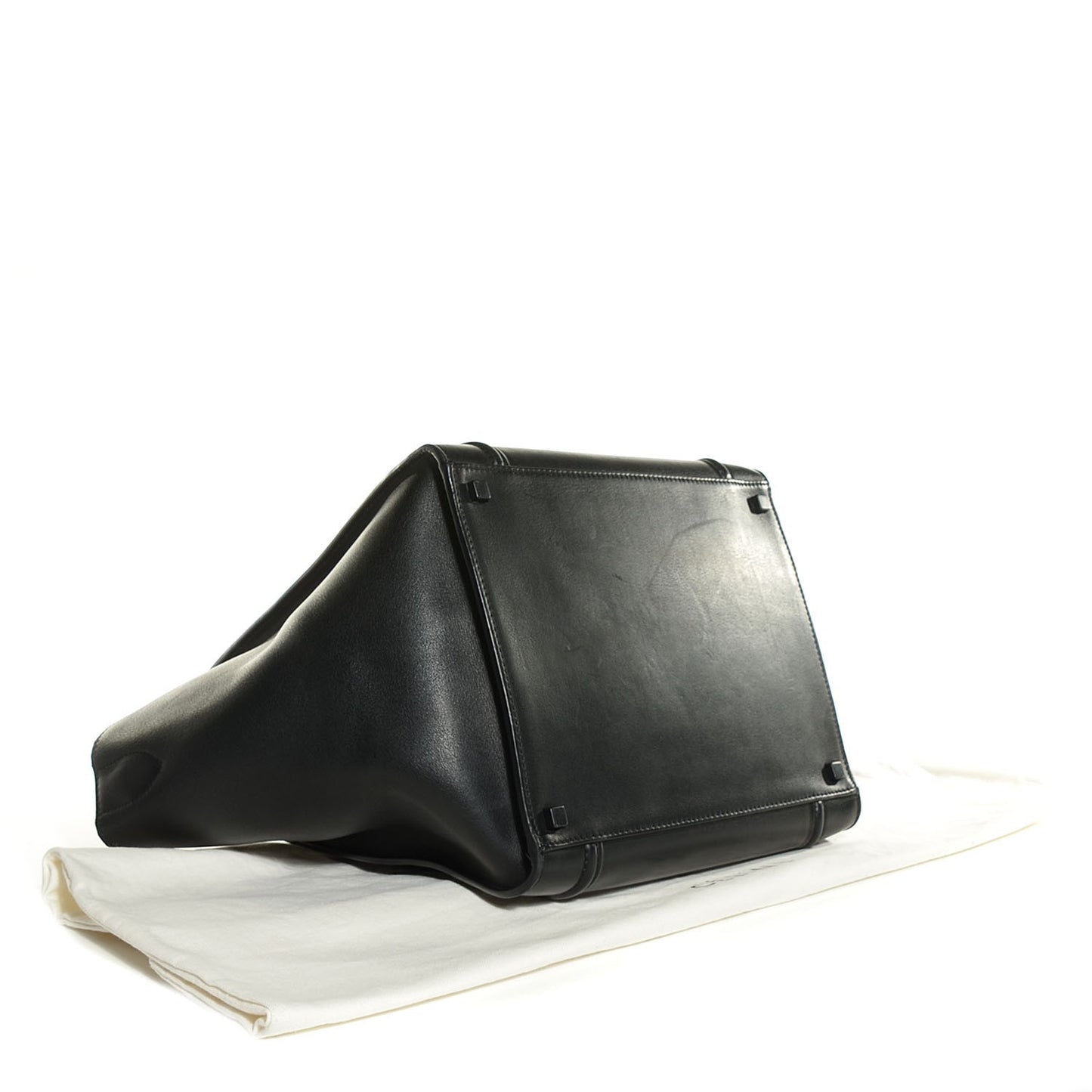 Calfskin Medium Phantom Luggage Black