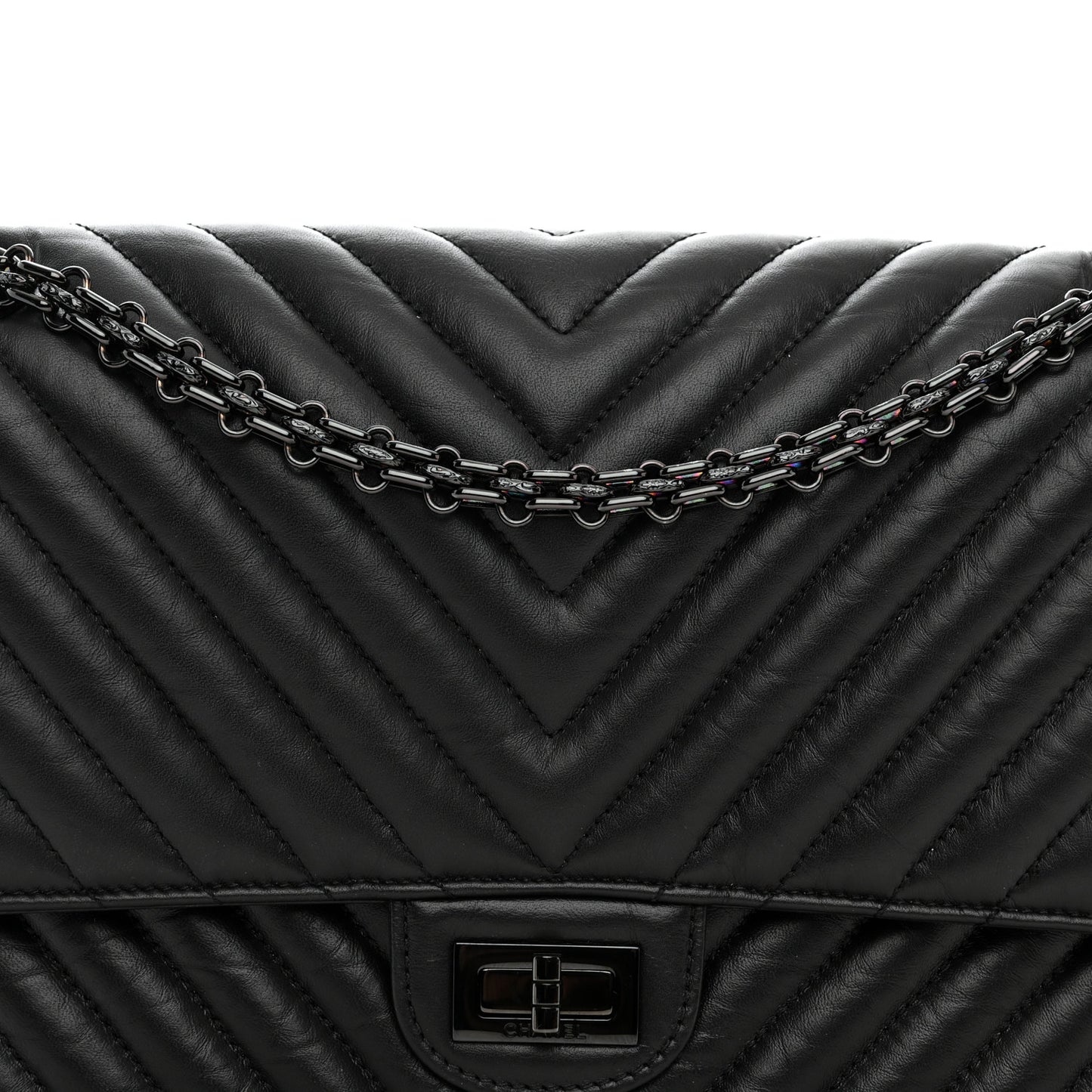 Aged Calfskin Chevron Quilted 2.55 Reissue 226 So Black