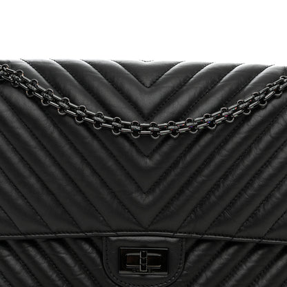 Chanel Aged Calfskin Chevron Quilted 2.55 Reissue 226 So Black 10 of 13