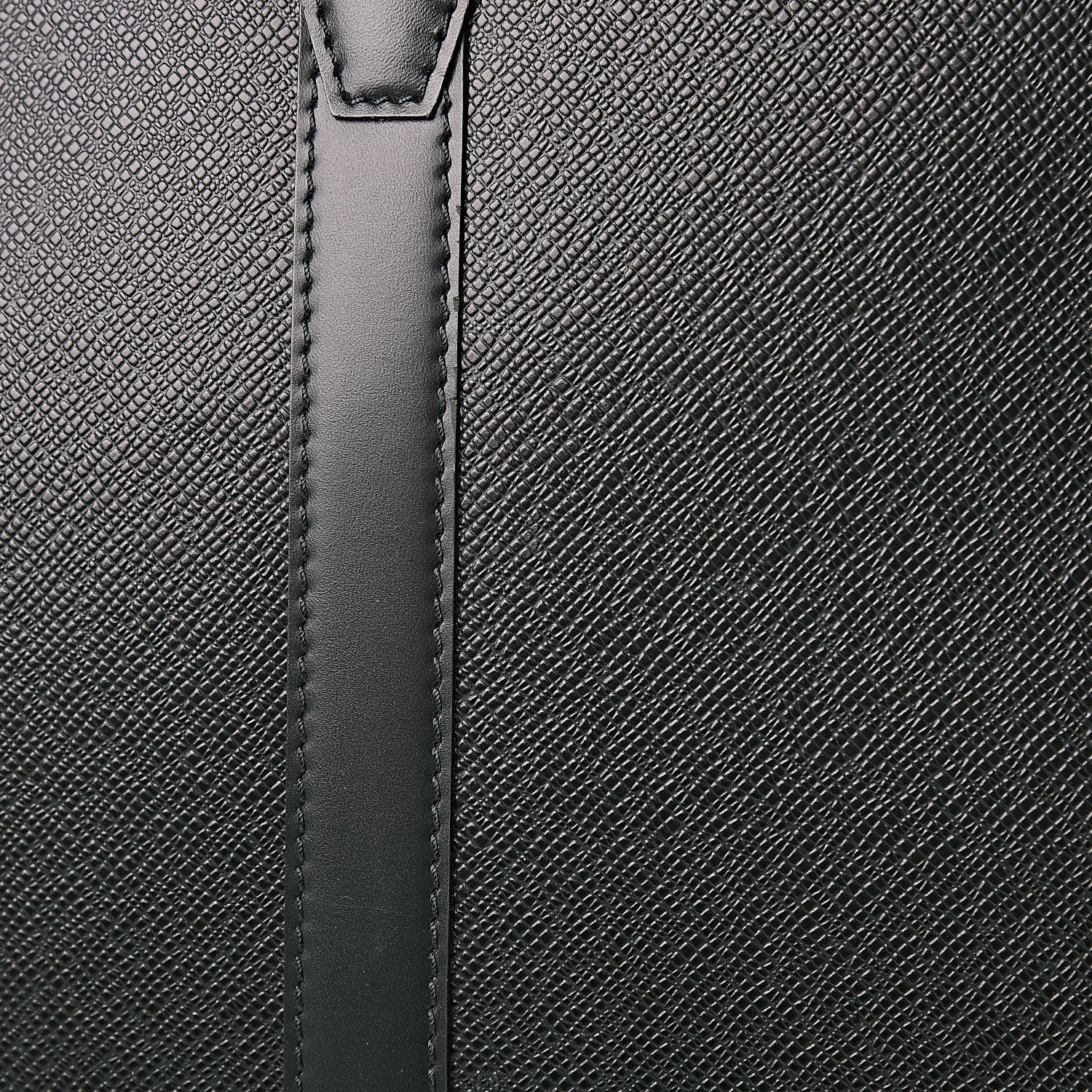 Louis Vuitton Taiga Helanga 1 Poche Epicea 14 of 14