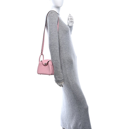 Hermes Taurillon Clemence Verso Mini Lindy 20 Rose Sakura Gris Perle 2 of 9