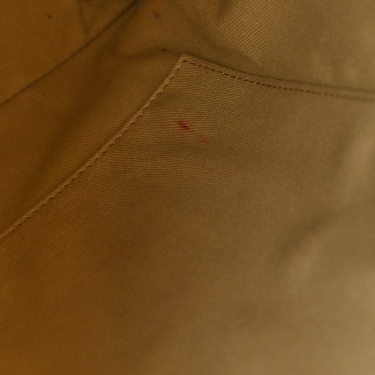 Valentino Garavani Vitello Lovestud Tote Skin Sorbet 10 of 12