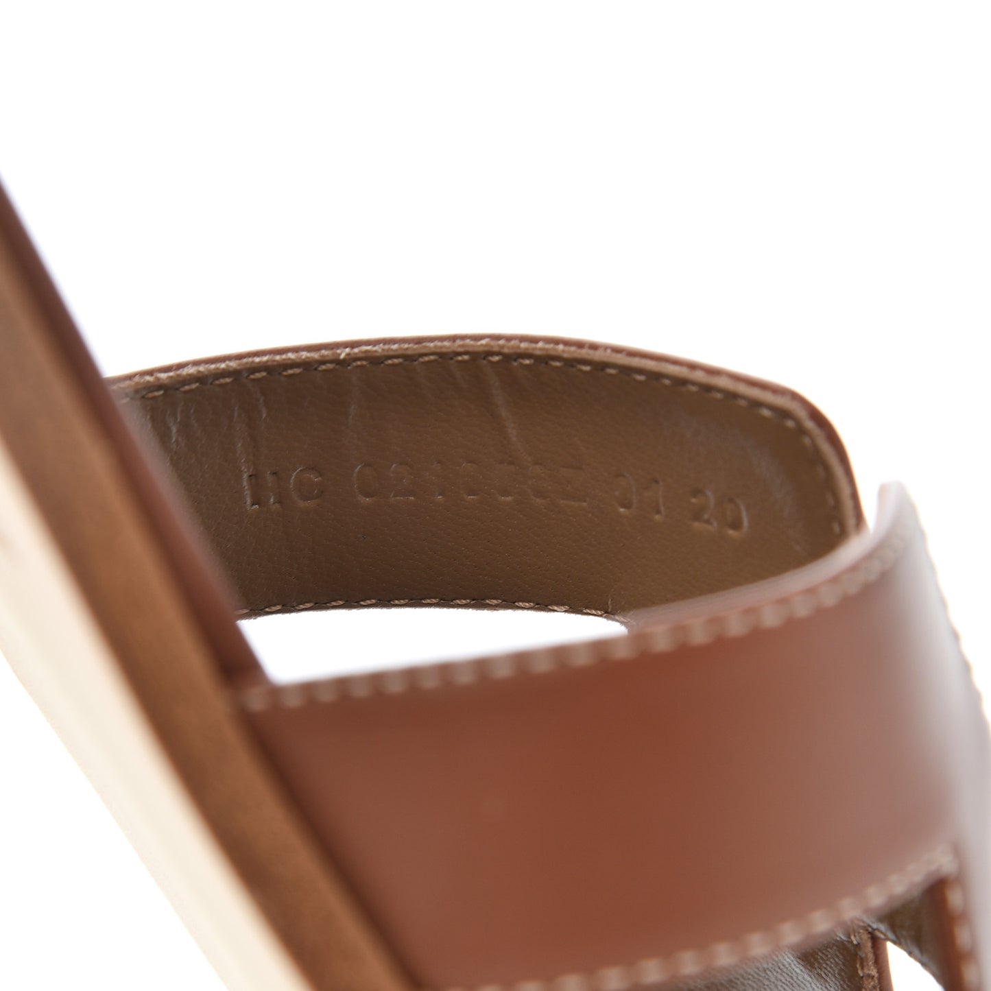Box Calfskin Oran Sandals 38 Gold