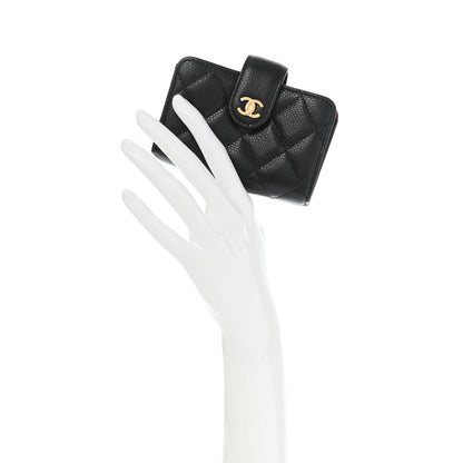 Chanel Caviar Quilted Gusseted Card Holder Black 2 of 8