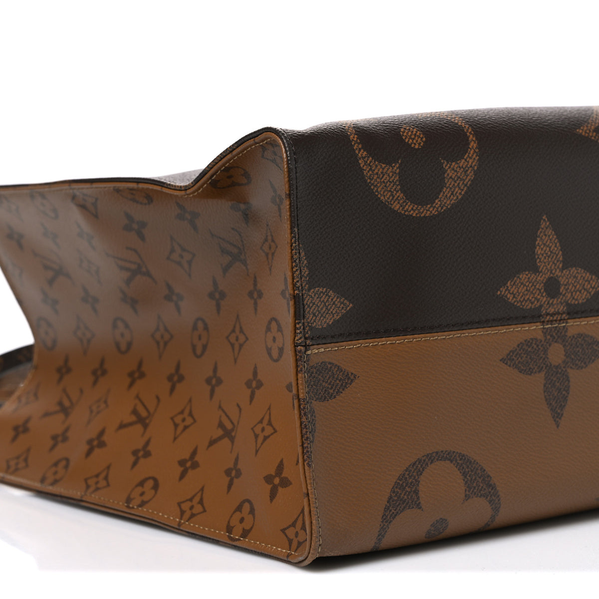 Louis Vuitton Reverse Monogram Giant Onthego GM 8 of 9