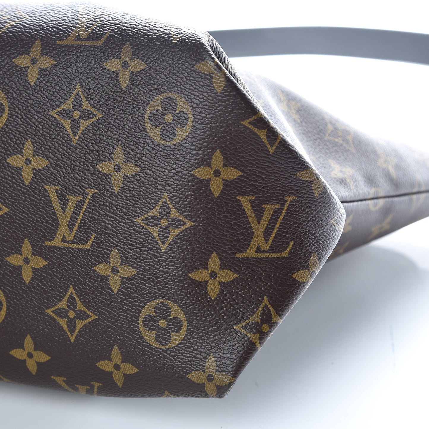 Monogram Flower Zipped Tote MM Black