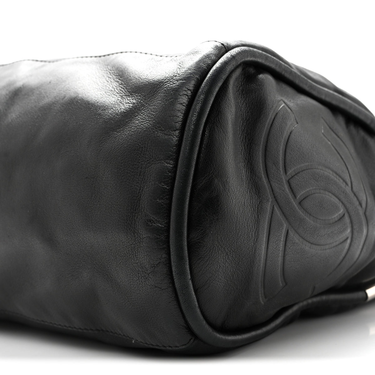Chanel Lambskin Large Ultimate Soft Tote Black 18 of 21