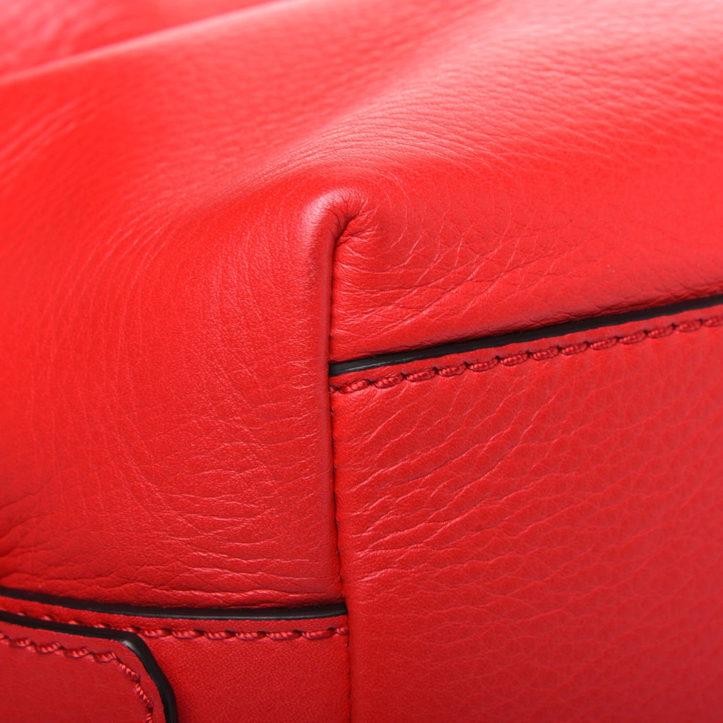 Pebbled Calfskin Small Nightingale Red
