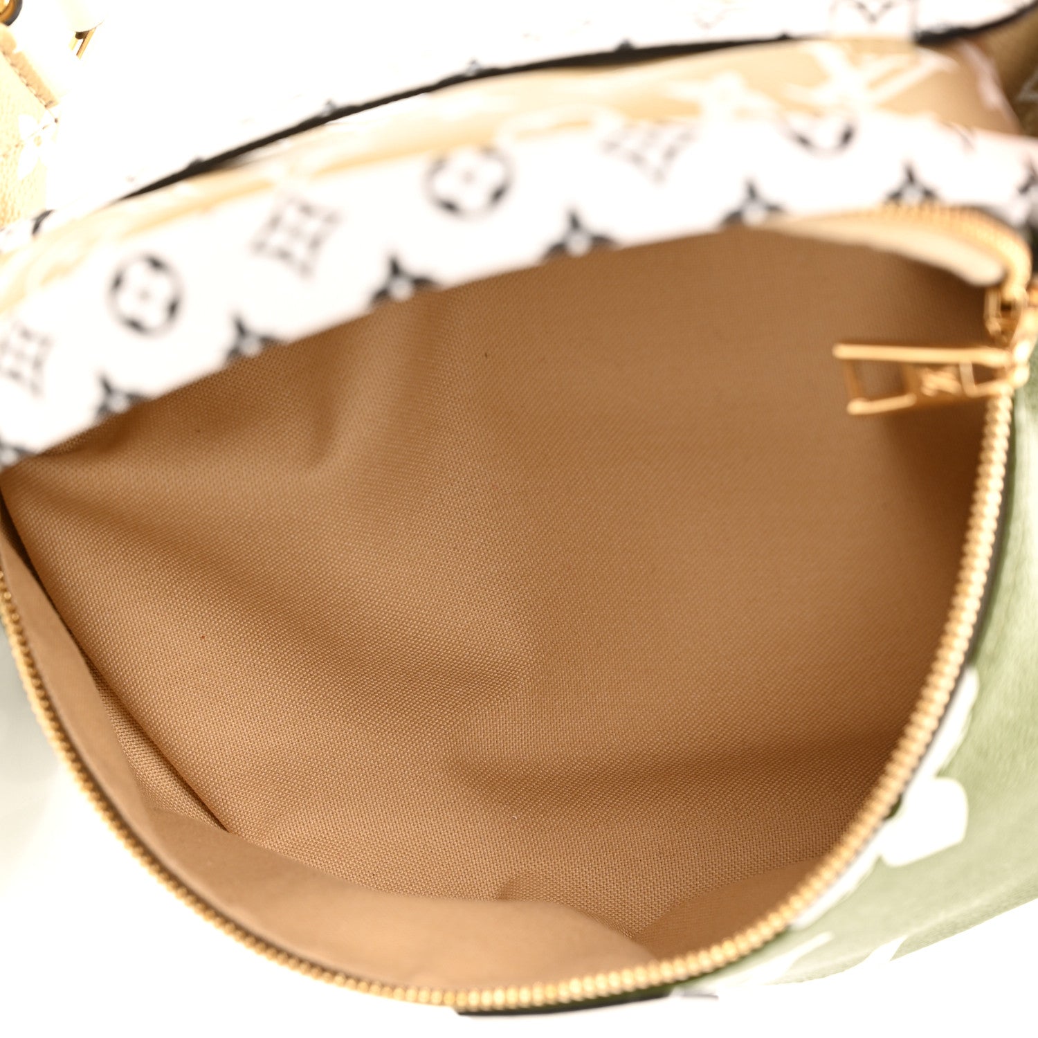 Louis Vuitton Monogram Giant Bumbag Kaki Beige 5 of 9