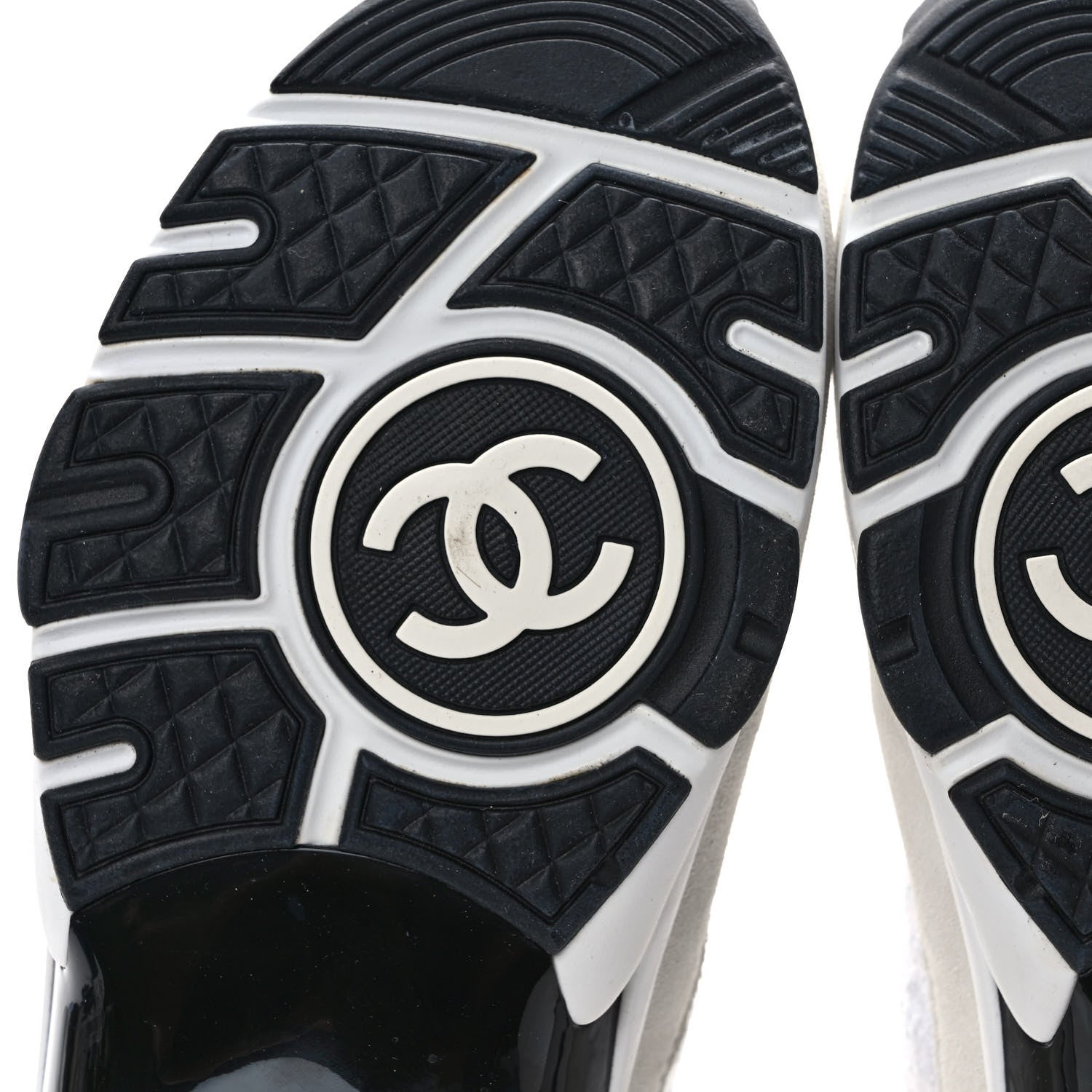 Chanel Painted Iridescent Cotton Tweed Suede Calfskin Womens CC Sneakers 39 White Silver Multicolor 6 of 9